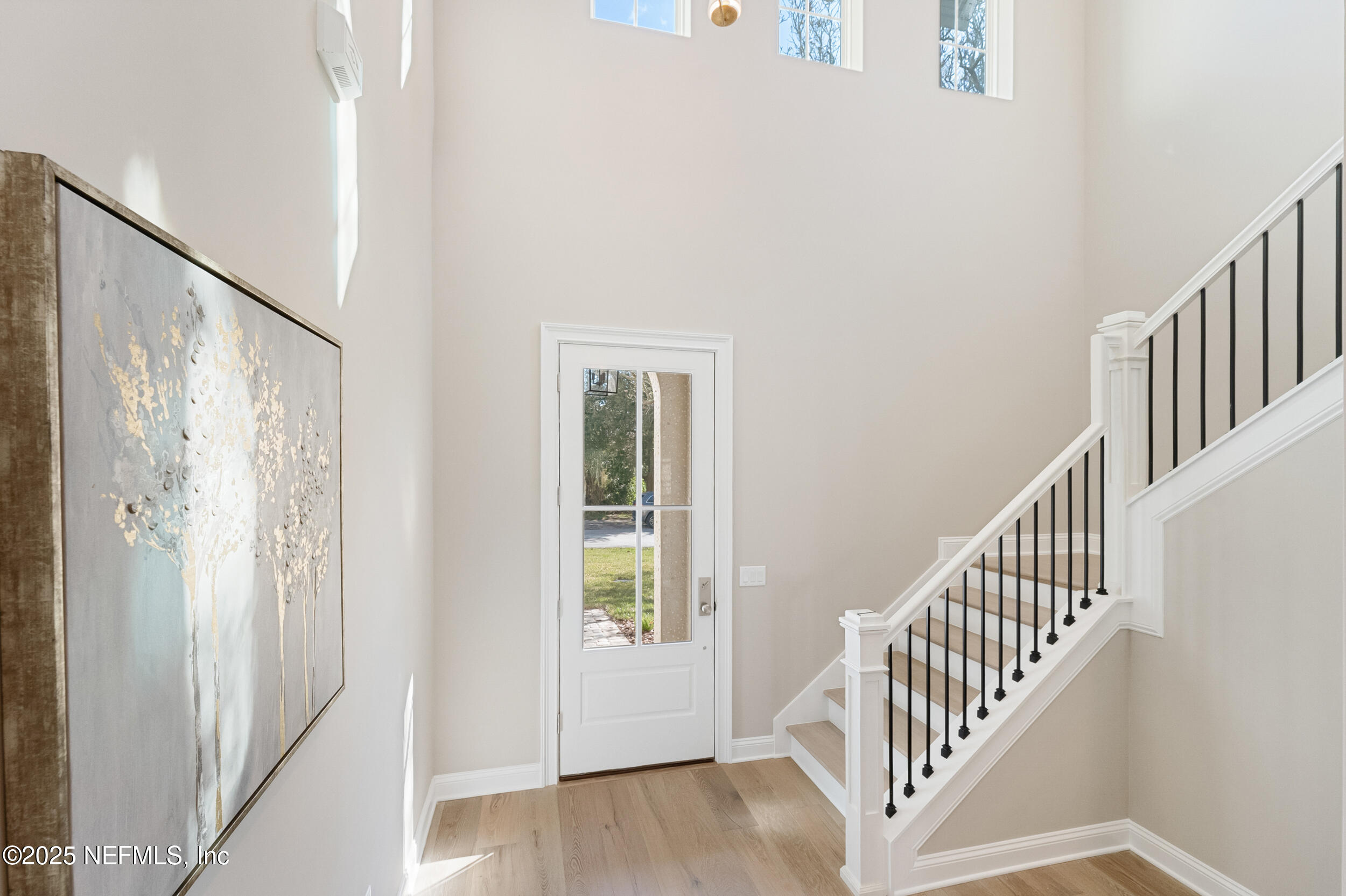 463 GOLF VIEW Circle