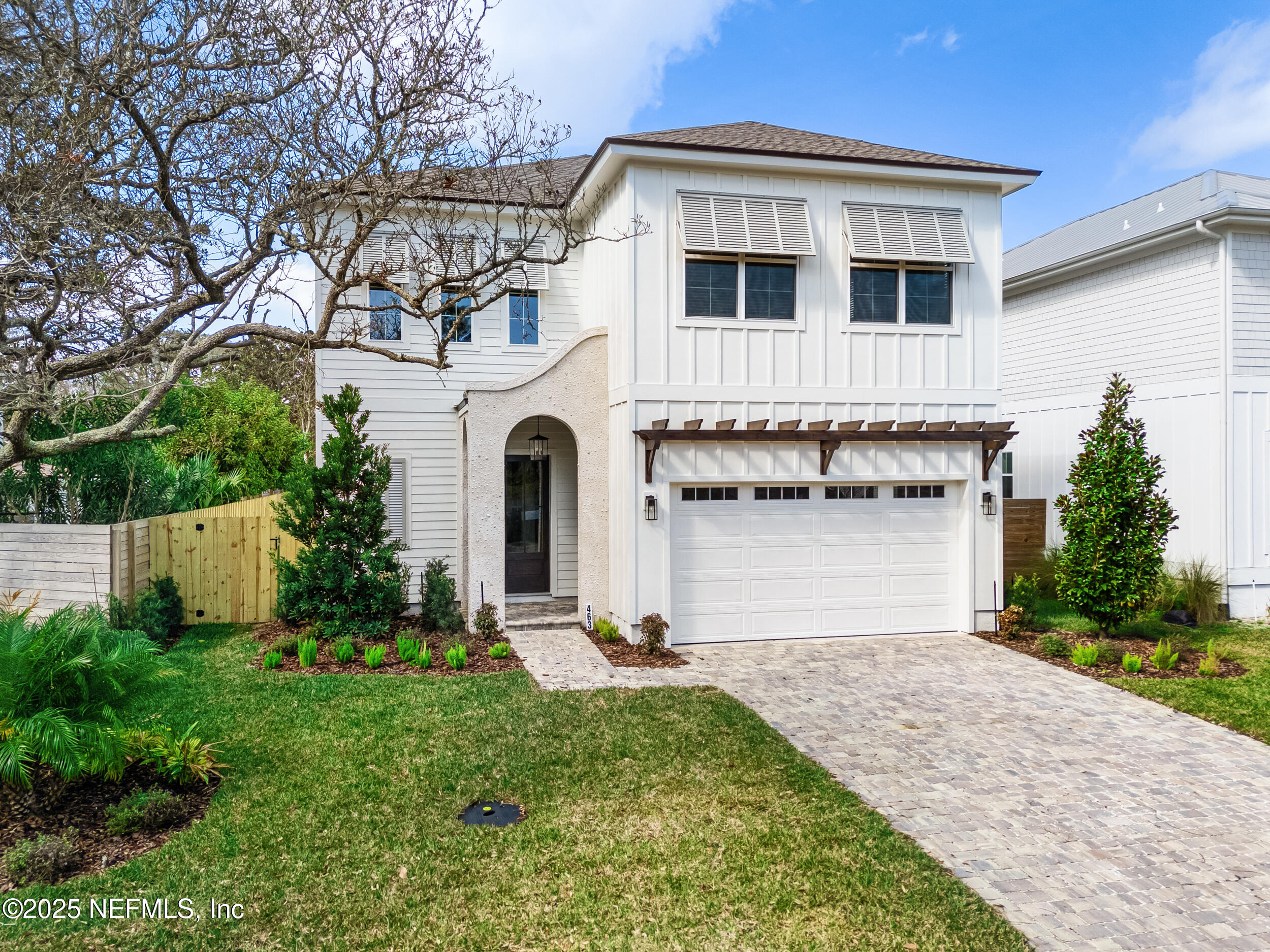 463 GOLF VIEW Circle