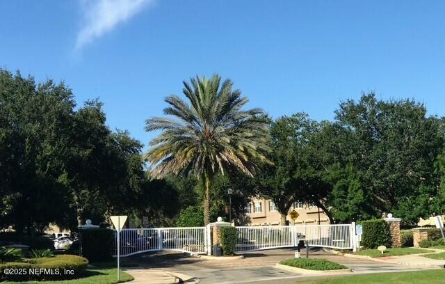 12301 KERNAN FOREST Boulevard 407