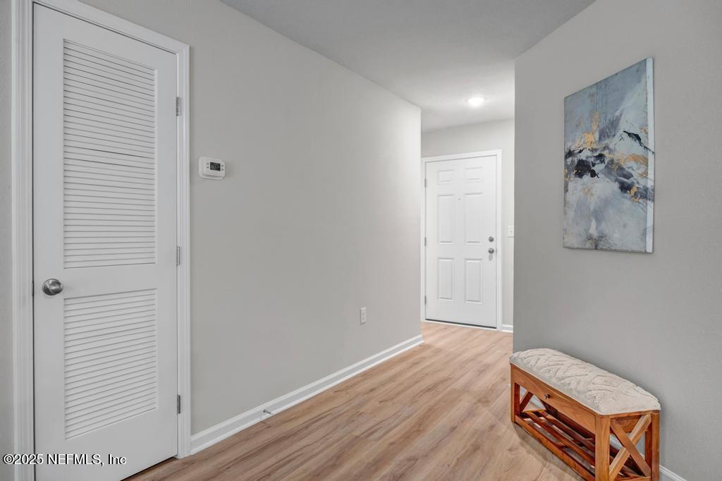 8556 MC GLOTHLIN Street