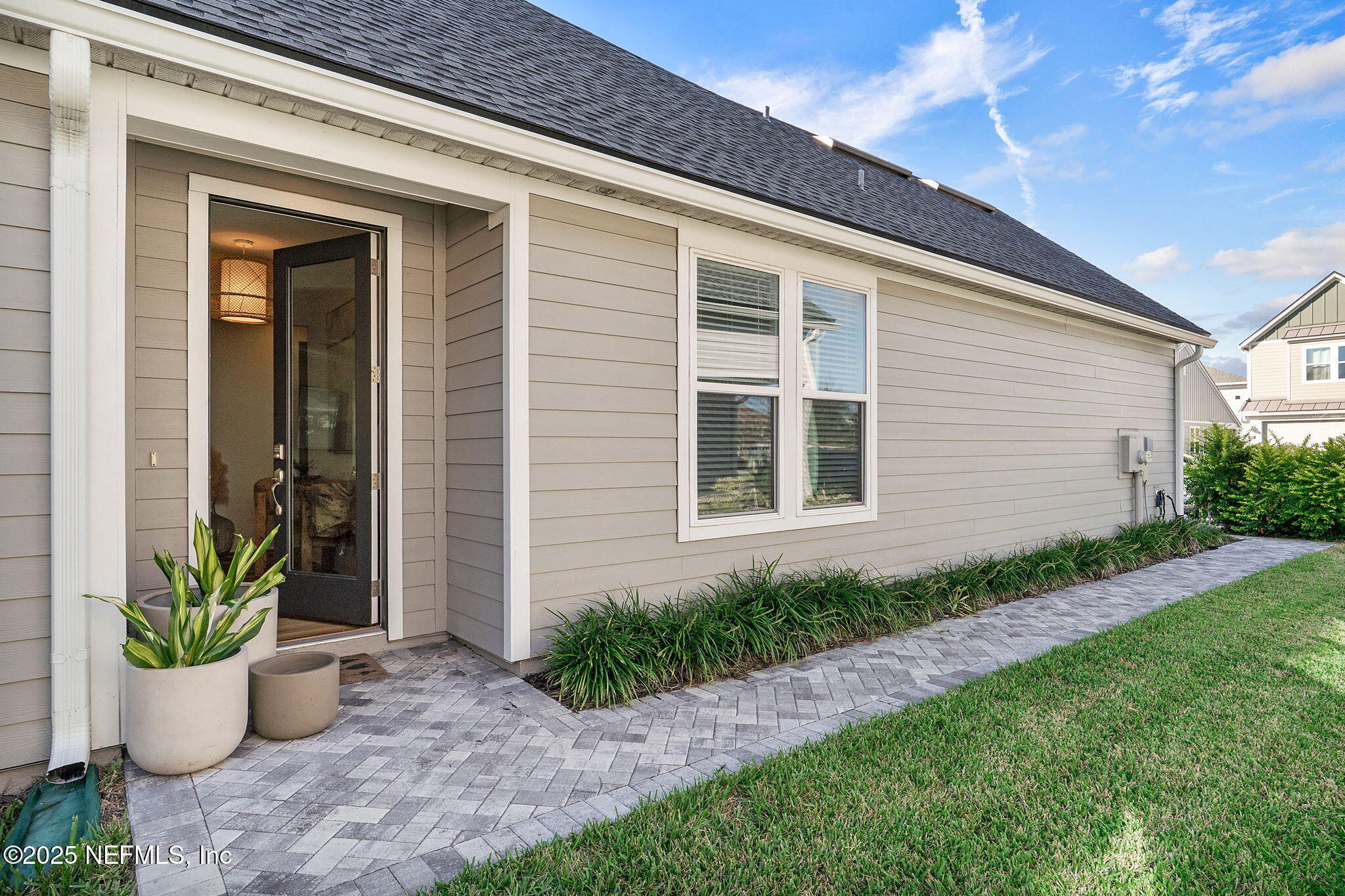 306 COOL SPRINGS Avenue