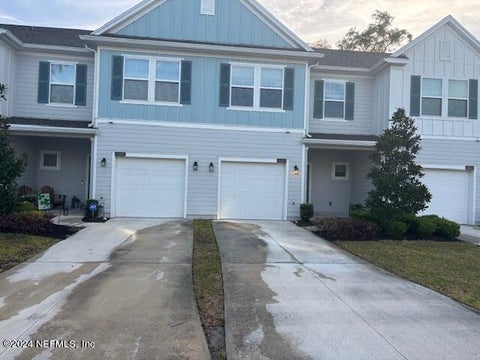 Photo of 1611 POTTSBURG POINT Drive, Jacksonville, FL 32207 (MLS # 2165981)