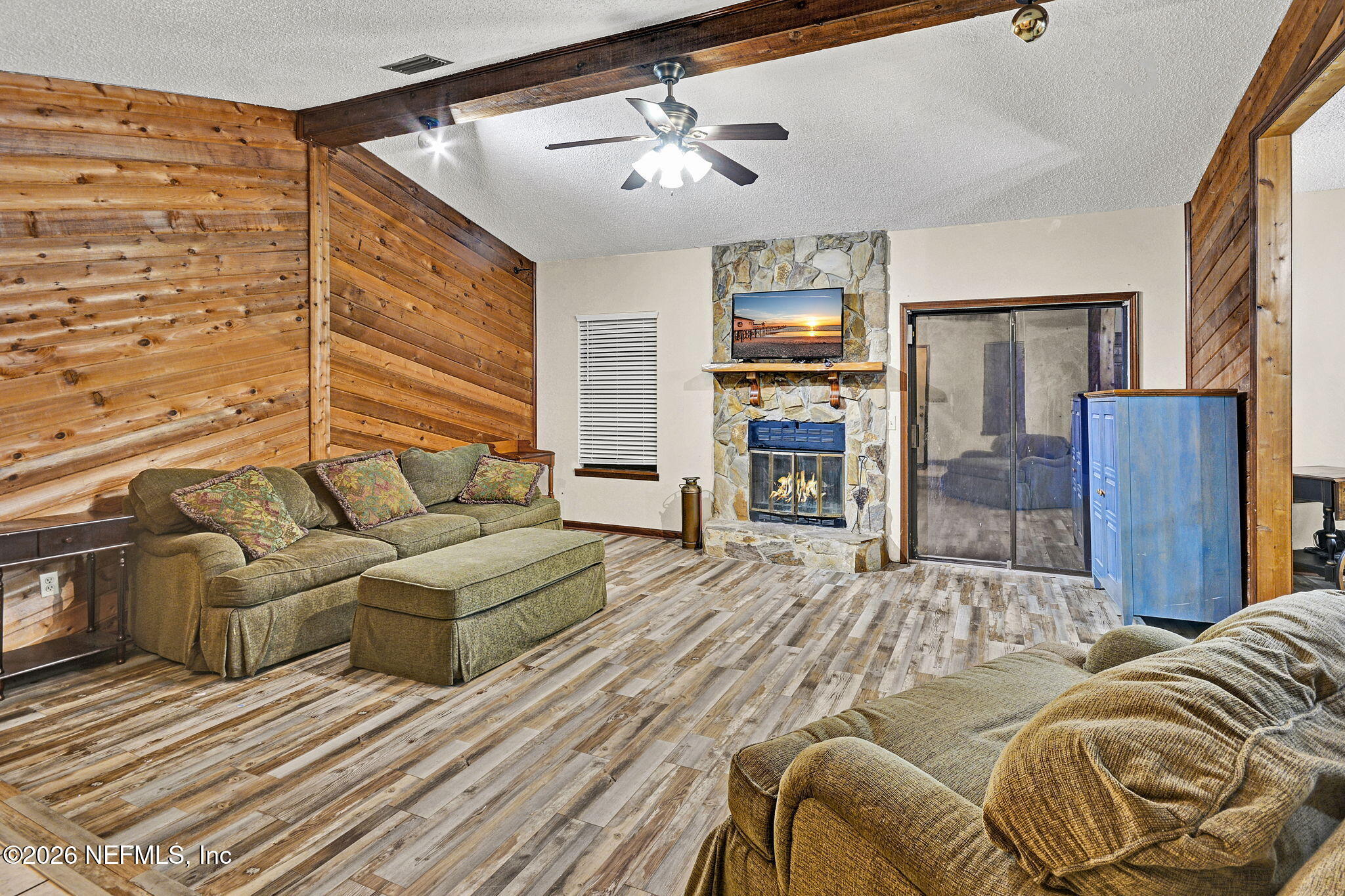 1305 LAKE ASBURY Drive