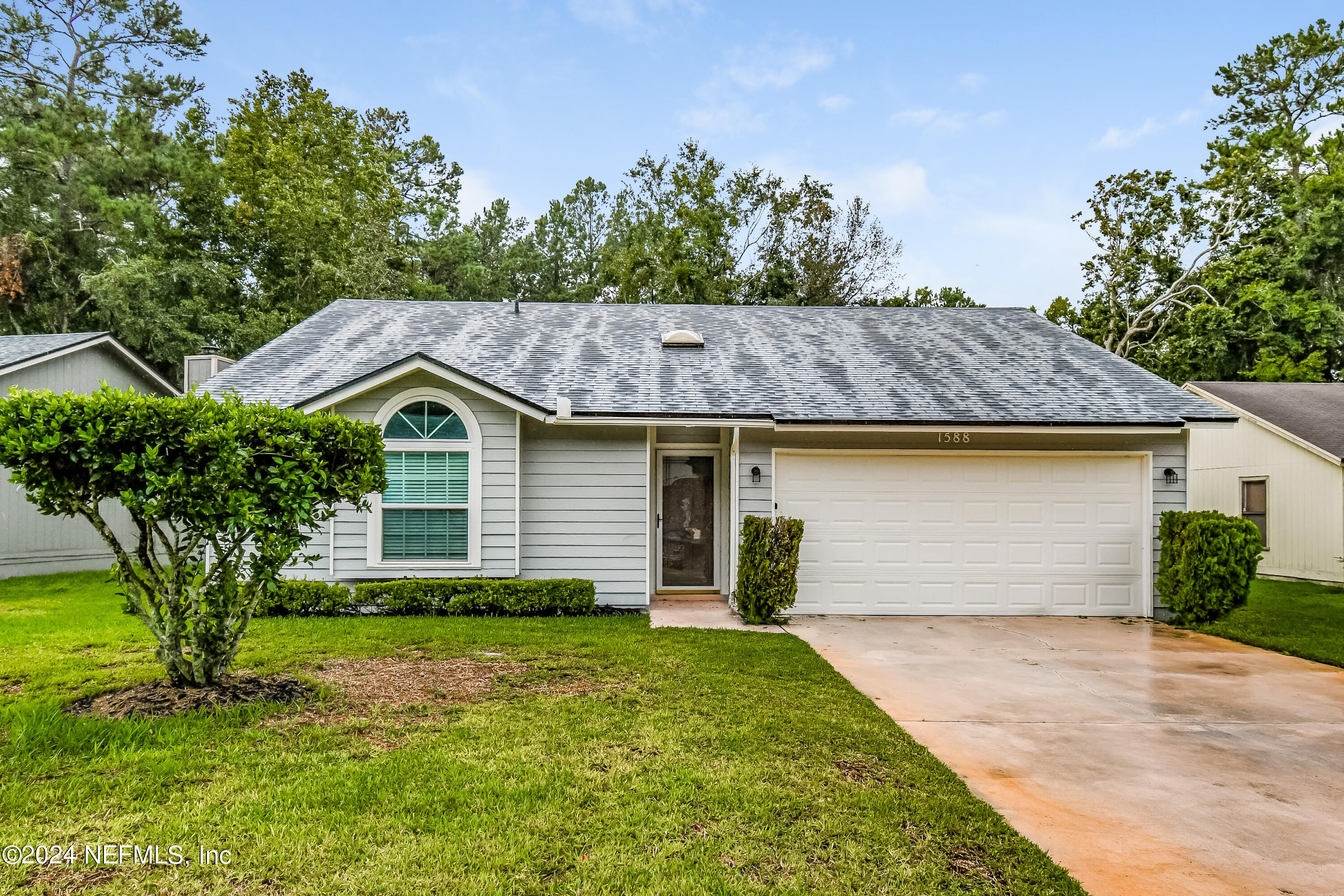 Jacksonville, FL home for sale located at 1588 SHEARWATER Drive, Jacksonville, FL 32218