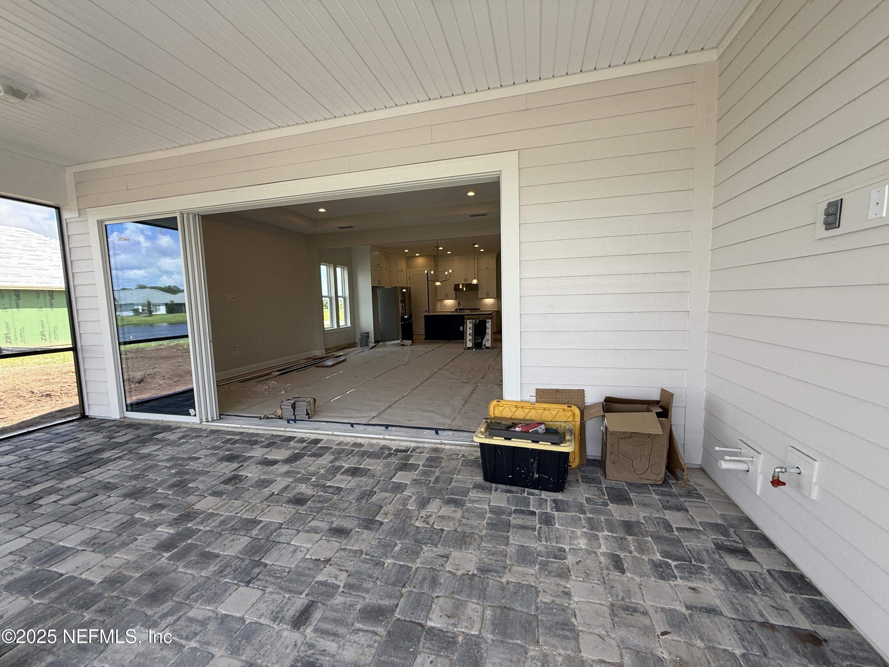 572 MARALINDA Drive