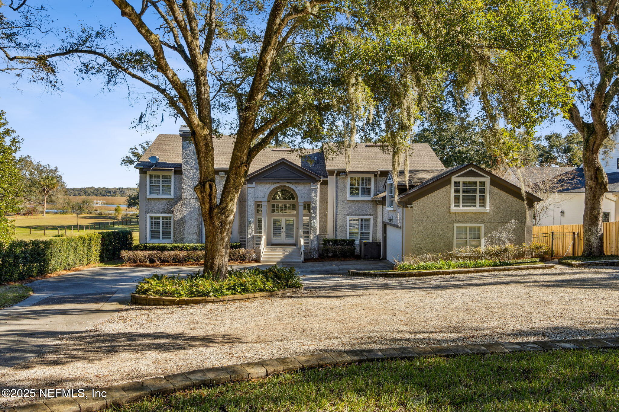 1856 HIGHLAND Drive