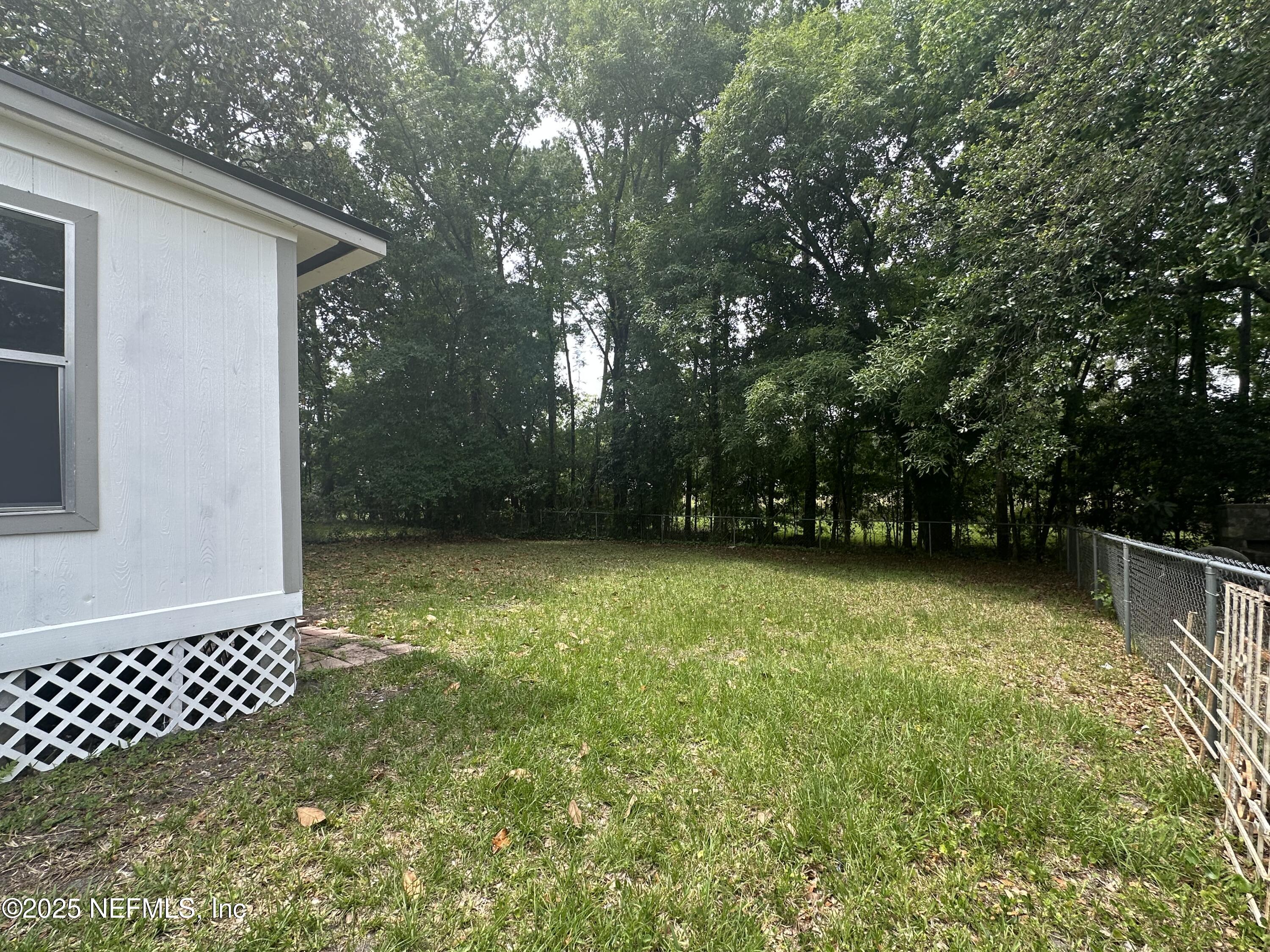 6238 PETTIFORD Drive W 1