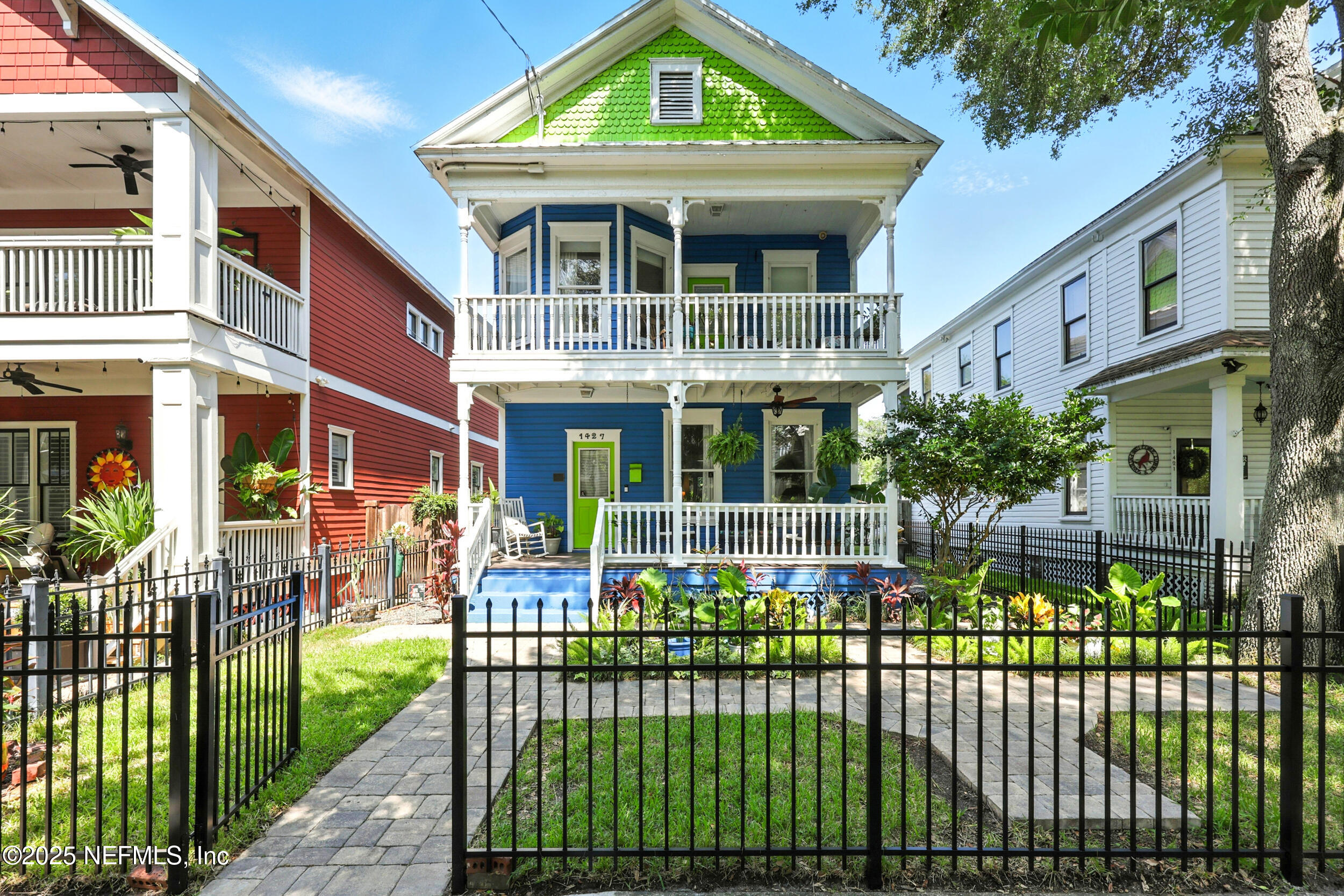 1427 N MARKET Street