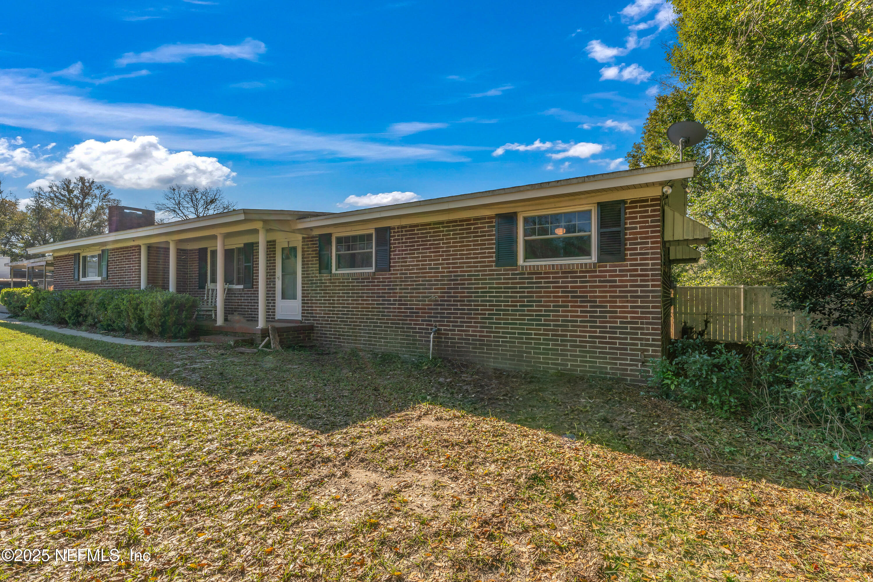 2113 STATE ROAD 16 W