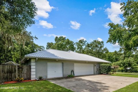 A home in Palatka