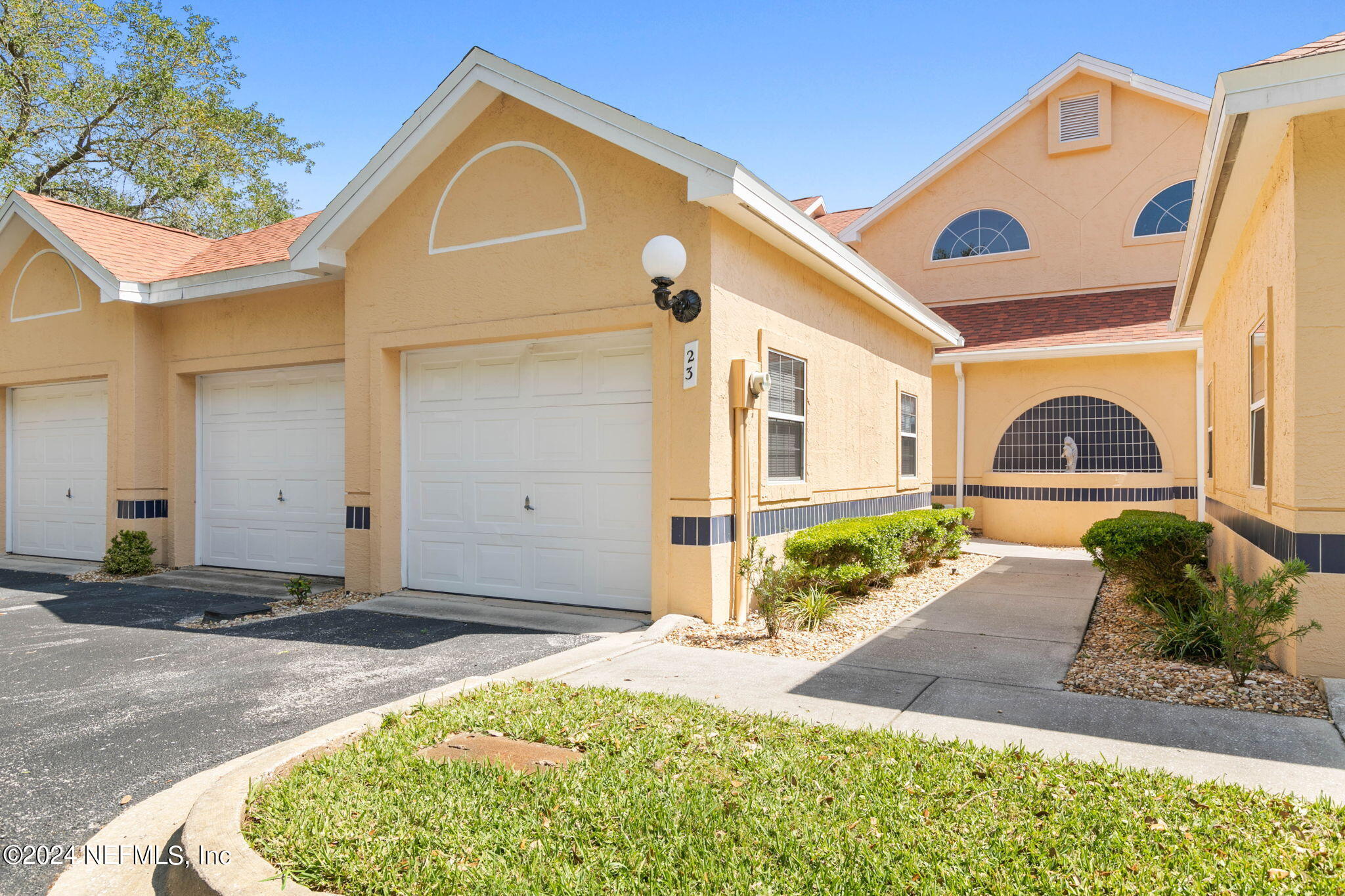 Palm Coast, FL home for sale located at 23 Marina Point Place Unit 23, Palm Coast, FL 32137
