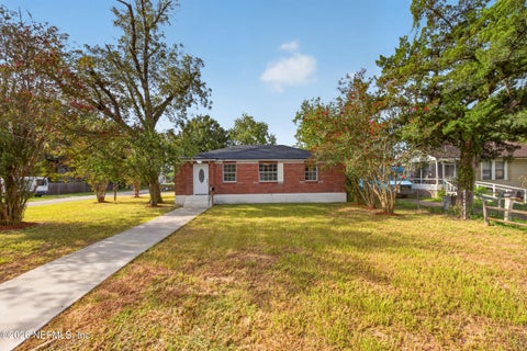Photo of 5100 LEXINGTON Avenue, Jacksonville, FL 32210 (MLS # 2164424)