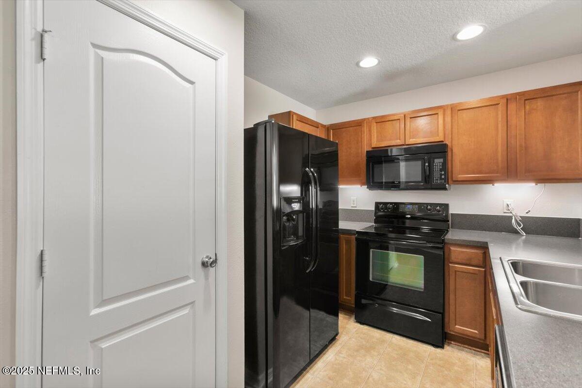 277 MICHELANGELO Place