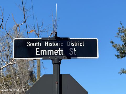 424 EMMETT Street Palatka FL 32177