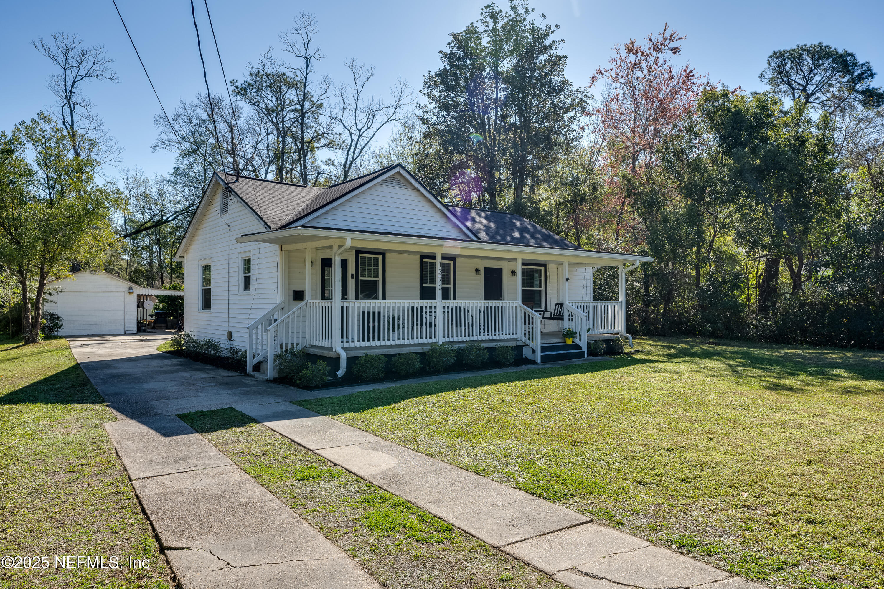 1373 MURRAY Drive