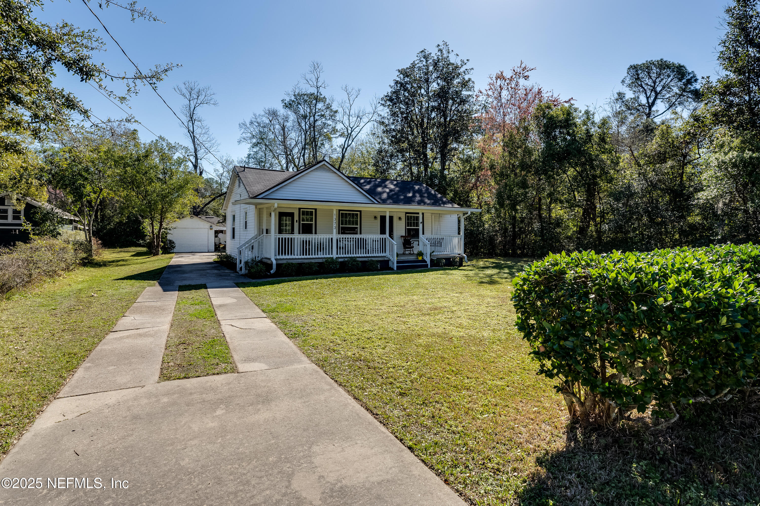 1373 MURRAY Drive