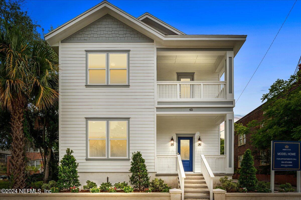 120 E 3RD Street