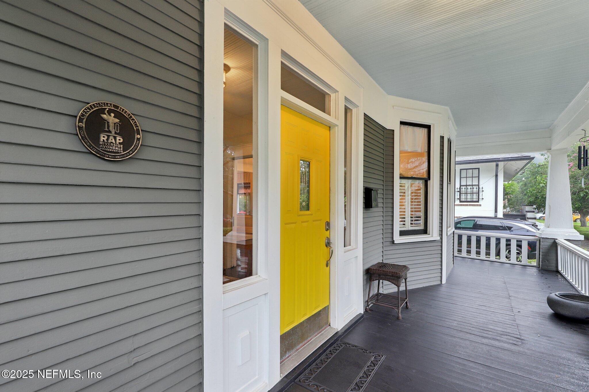 903 OSCEOLA Street