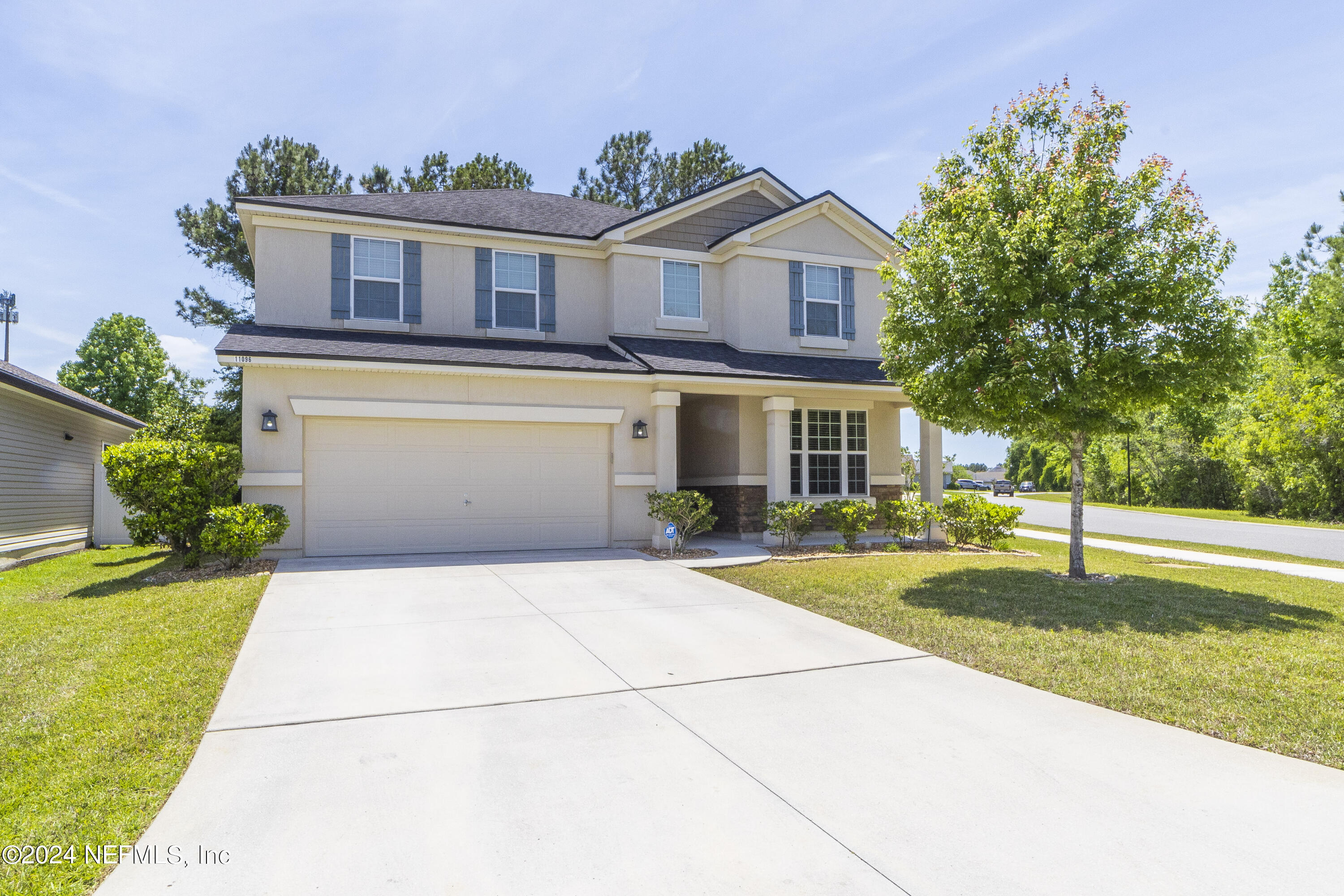 Jacksonville, FL home for sale located at 11096 Royal Dornoch Court, Jacksonville, FL 32221