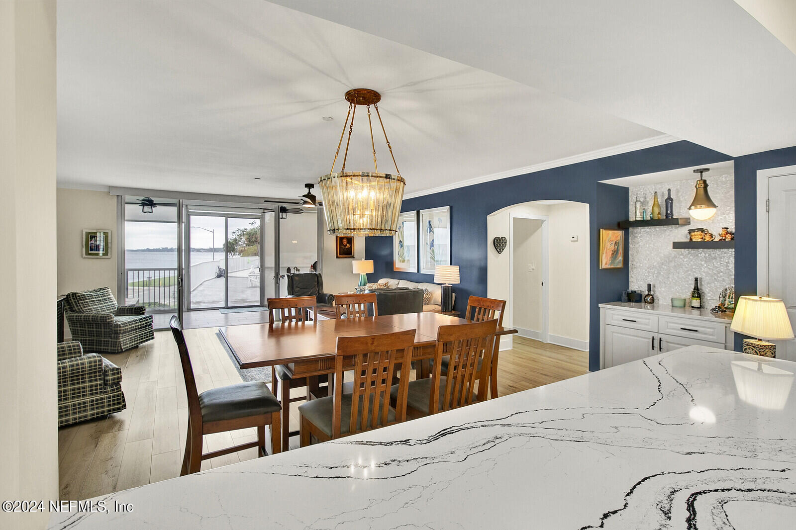 1560 LANCASTER Terrace 204
