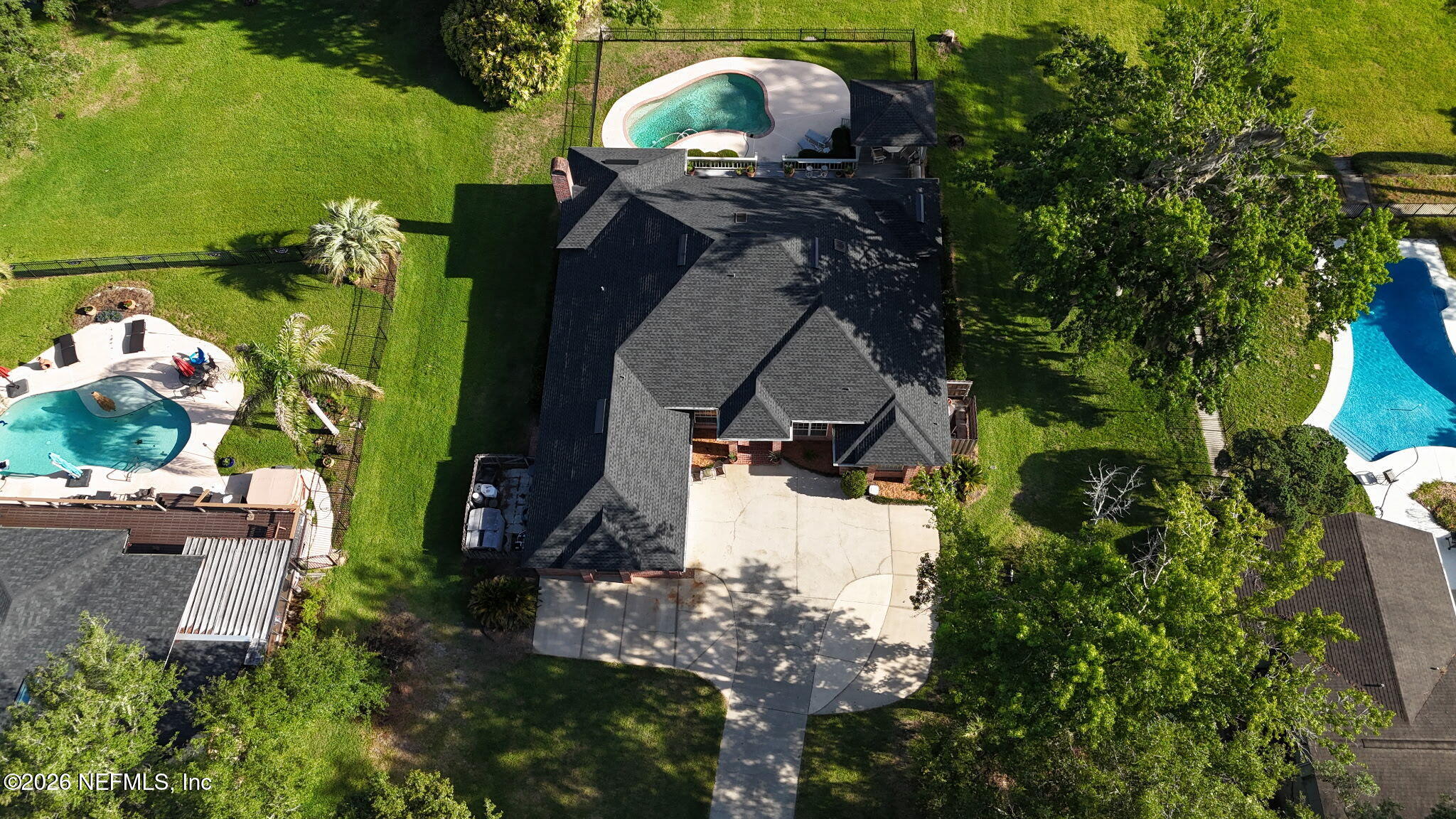 1816 OAK PARK Circle