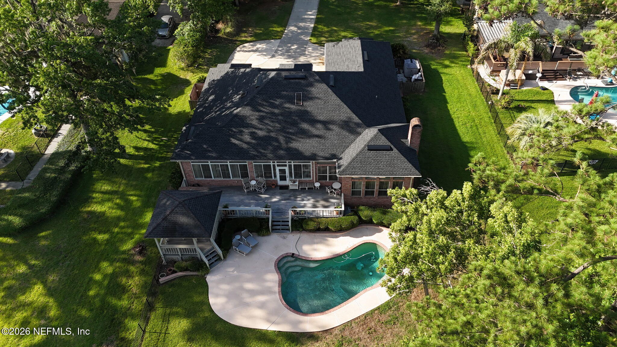 1816 OAK PARK Circle