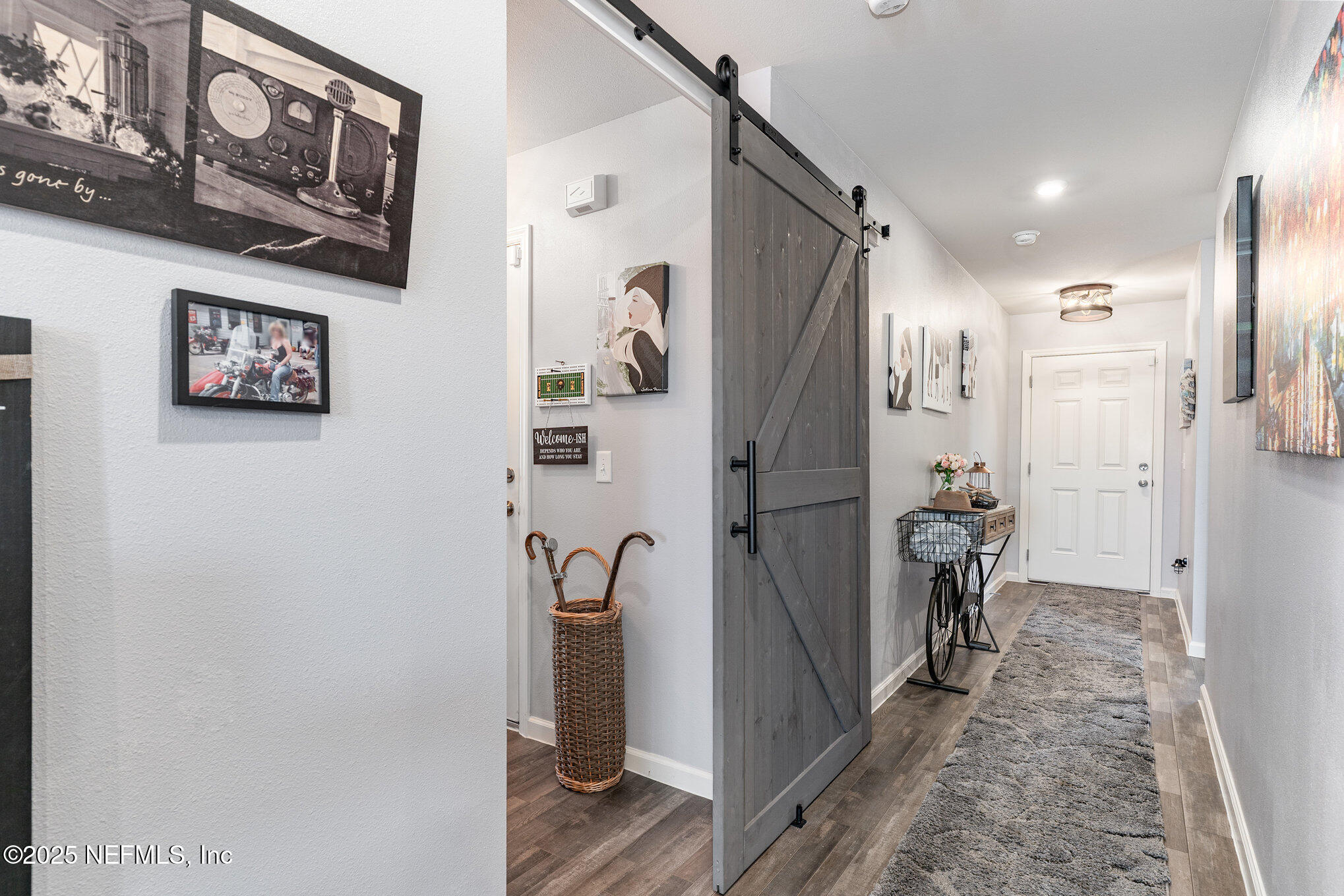 420 SW JEWEL LAKE Drive