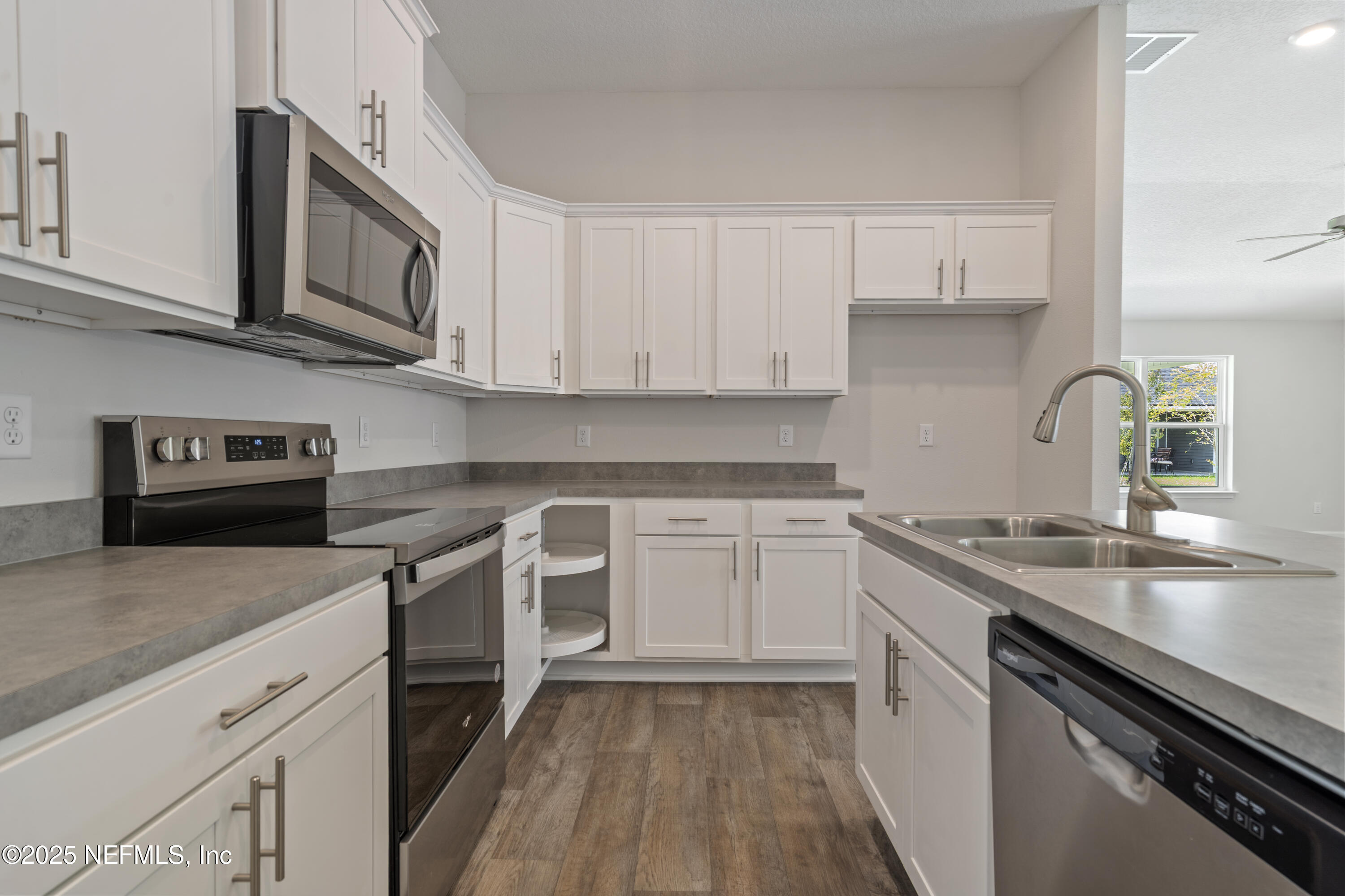 8362 HELMSLEY Boulevard