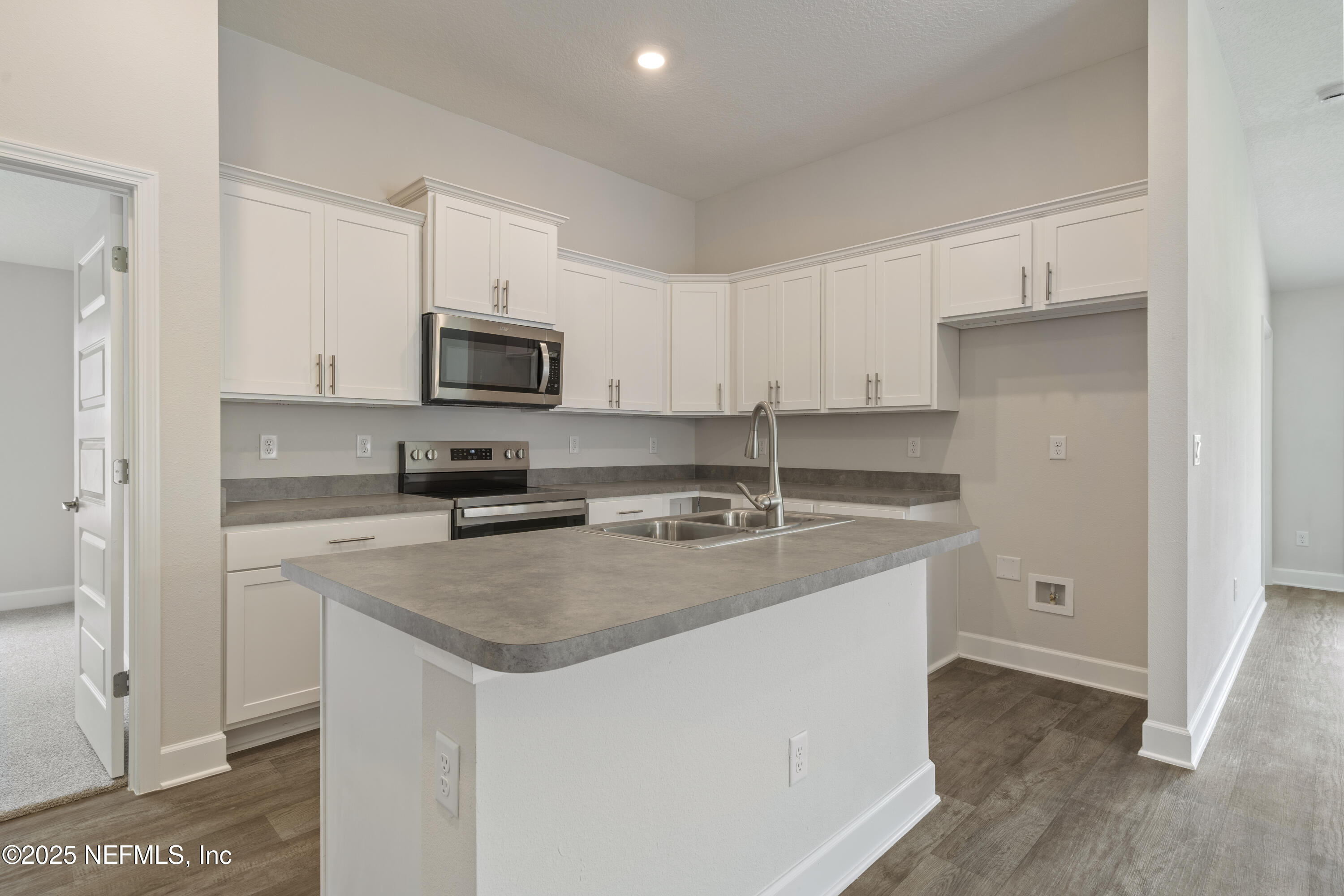 8362 HELMSLEY Boulevard