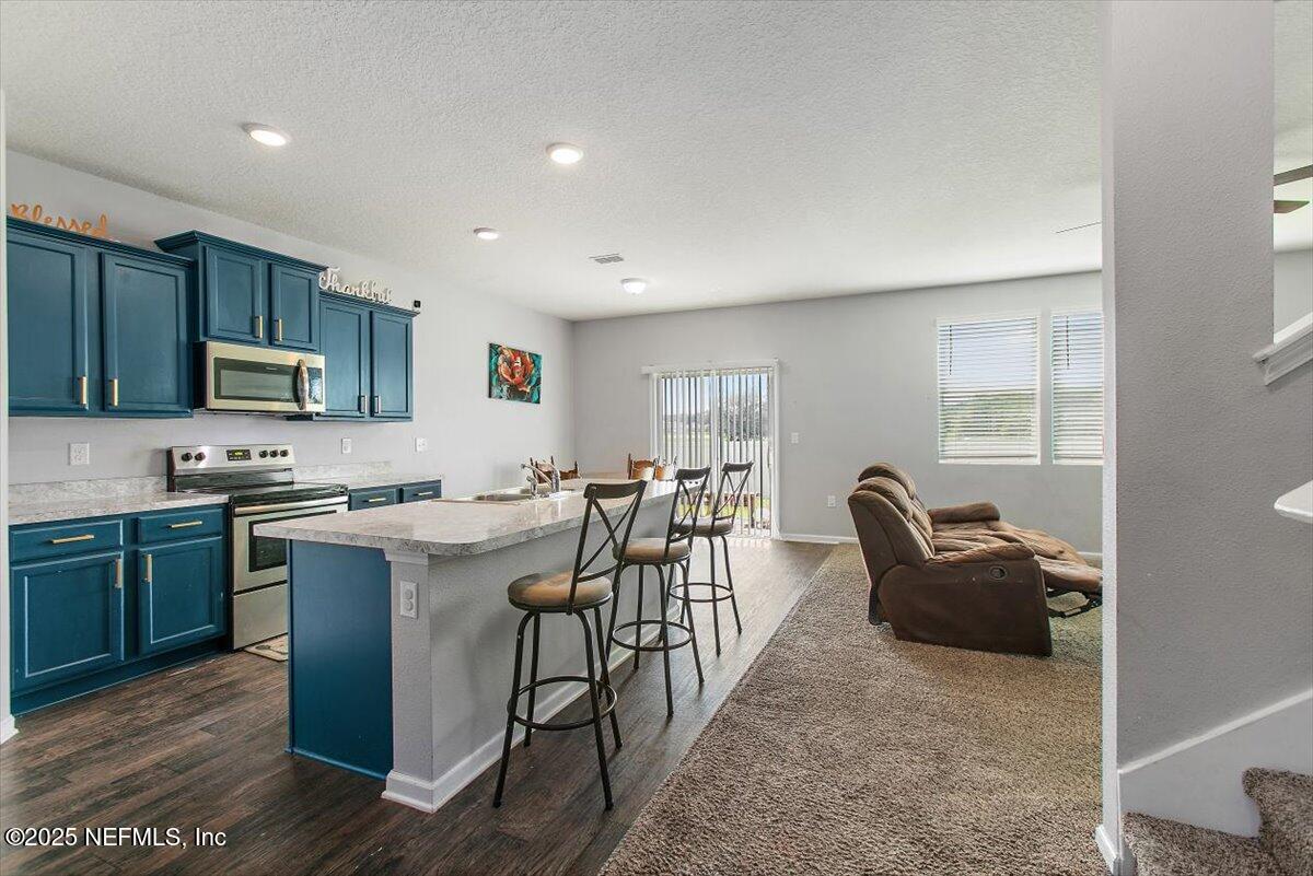 11613 WHITE STURGEON Court