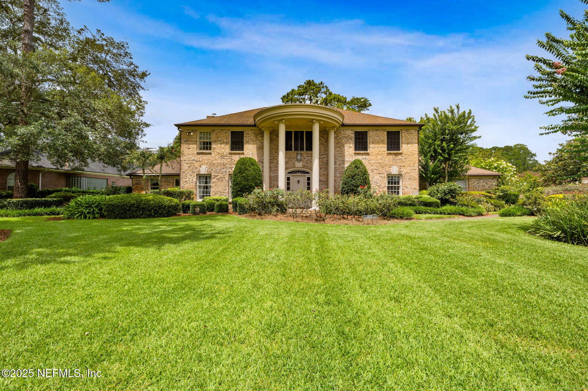 7838 WOODSDALE Lane