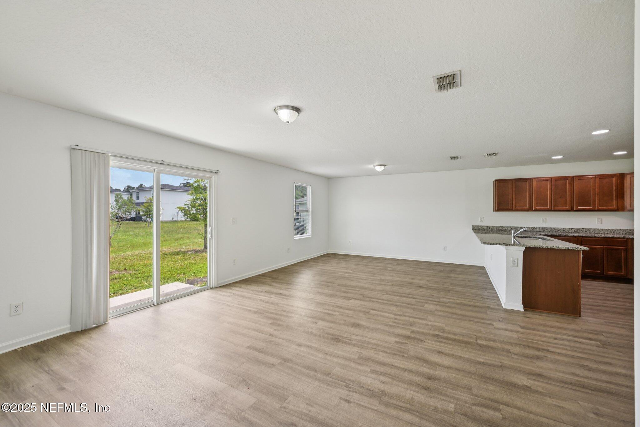 7125 PLYMOUTH GROVE Court
