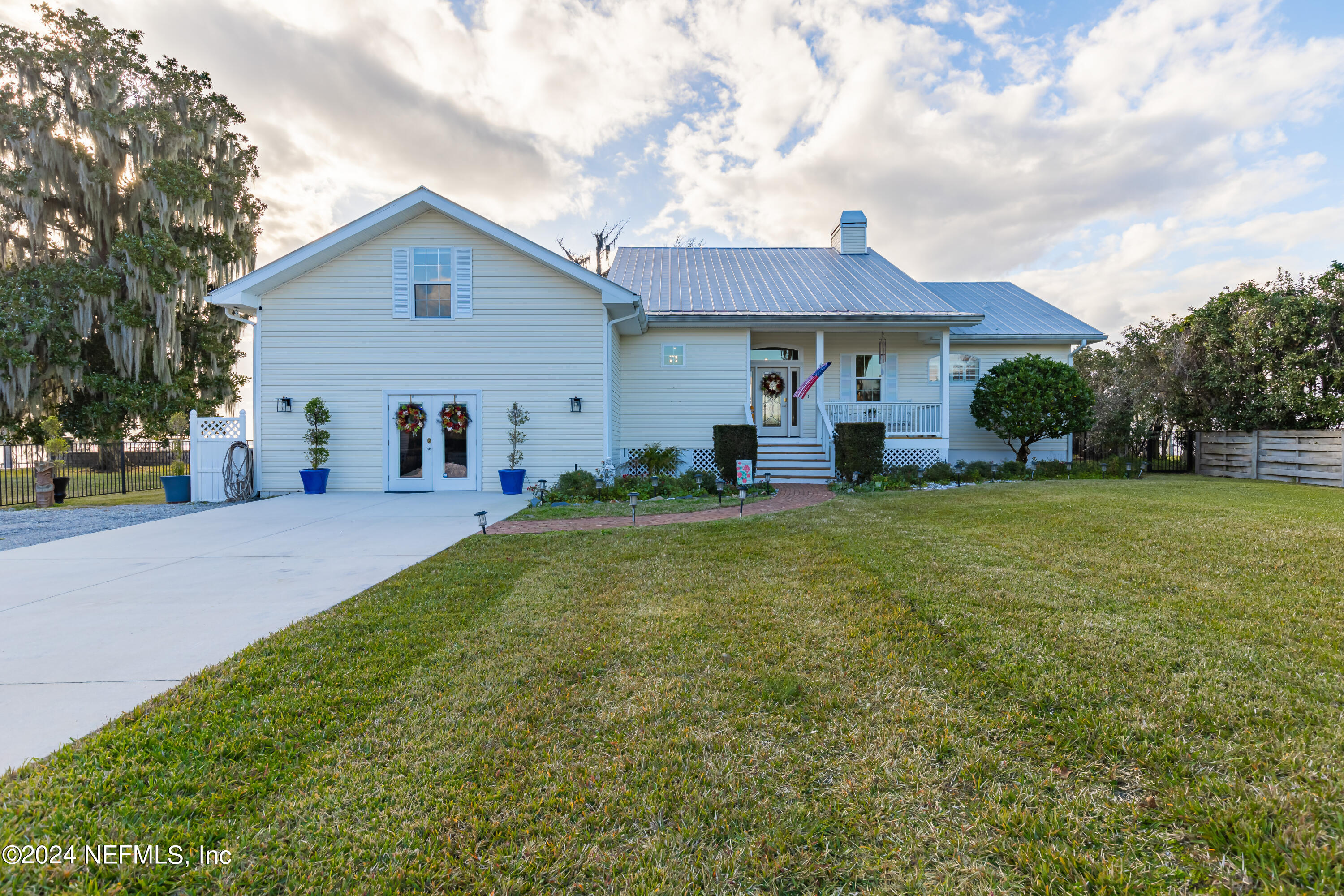 841 COUNTY ROAD 13 S