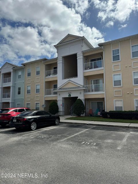 Photo of 4935 ISLAMORADA Lane #304, Jacksonville, FL 32256 (MLS # 2143375)