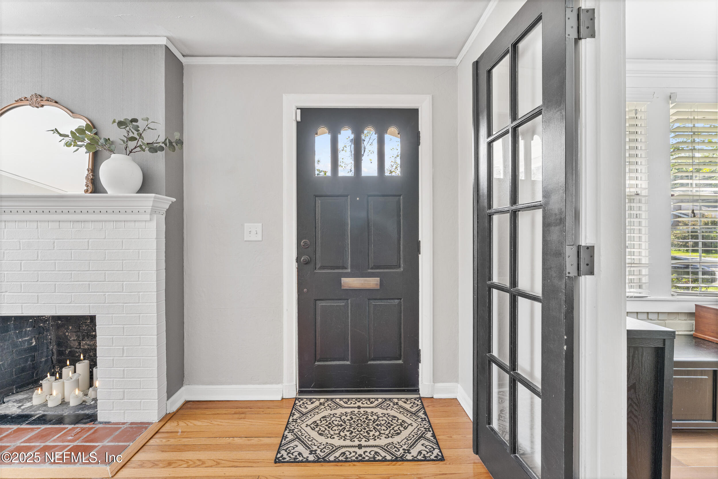 1267 INGLESIDE Avenue