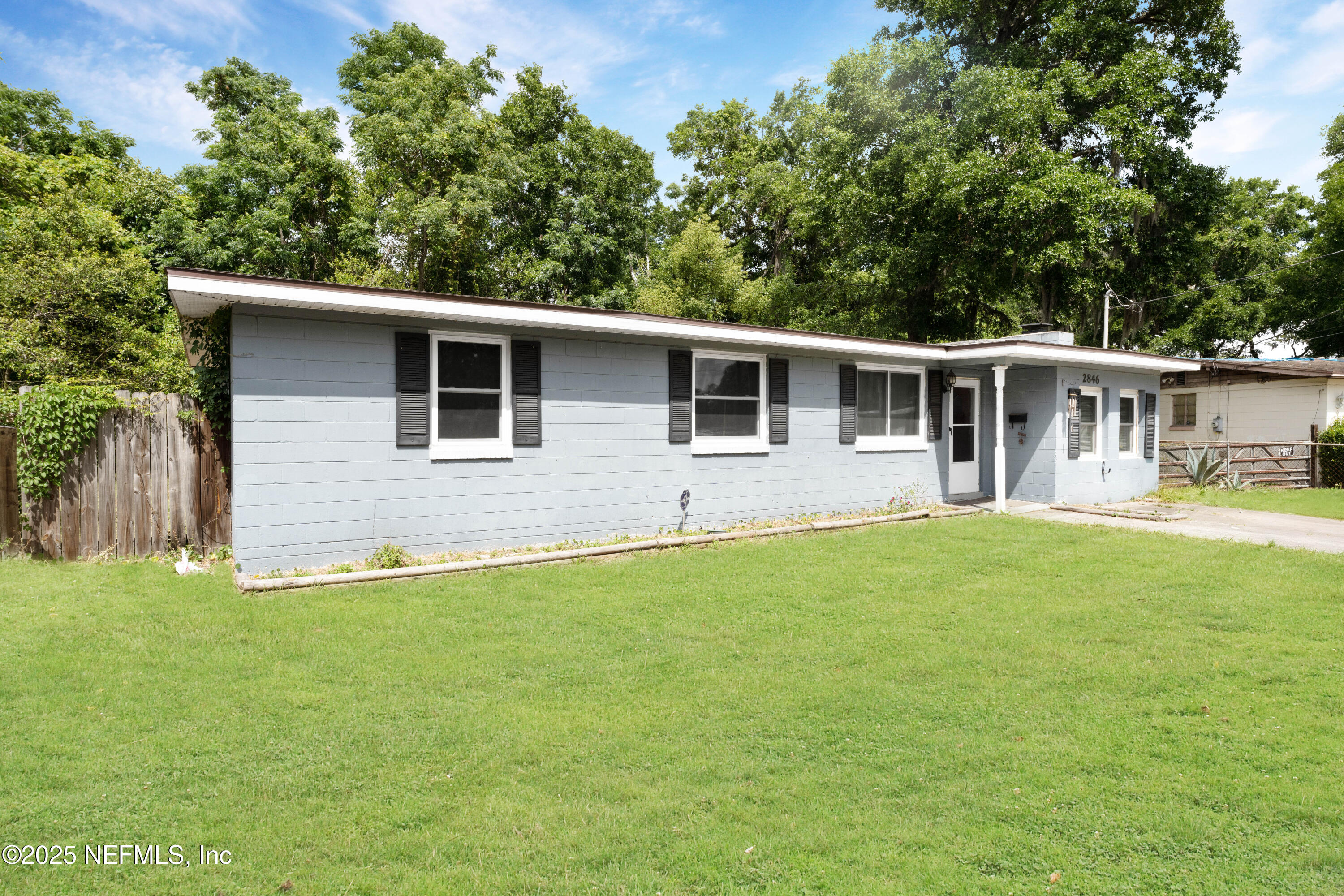 2846 YELLOW PINE Drive