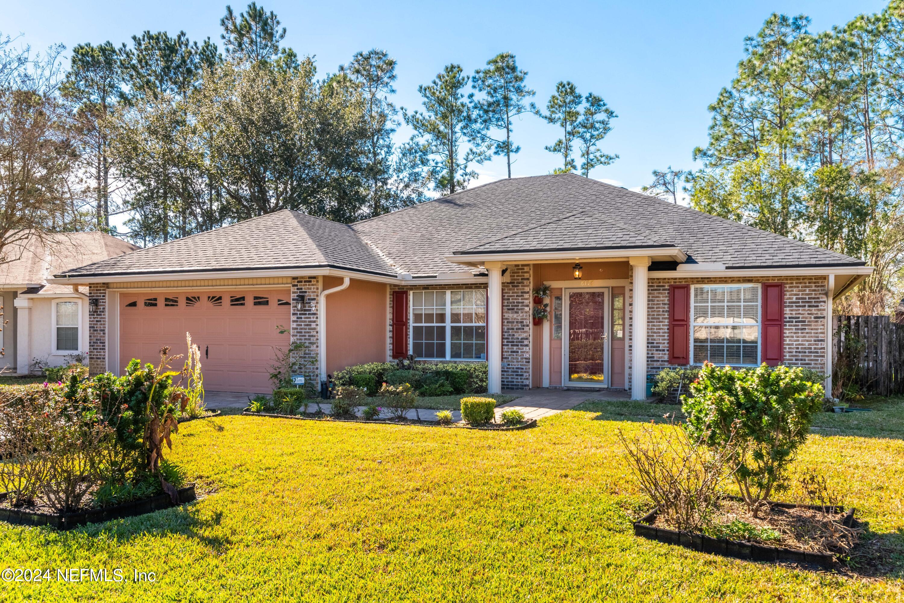 Jacksonville, FL home for sale located at 8176 LEAFCREST Drive, Jacksonville, FL 32244
