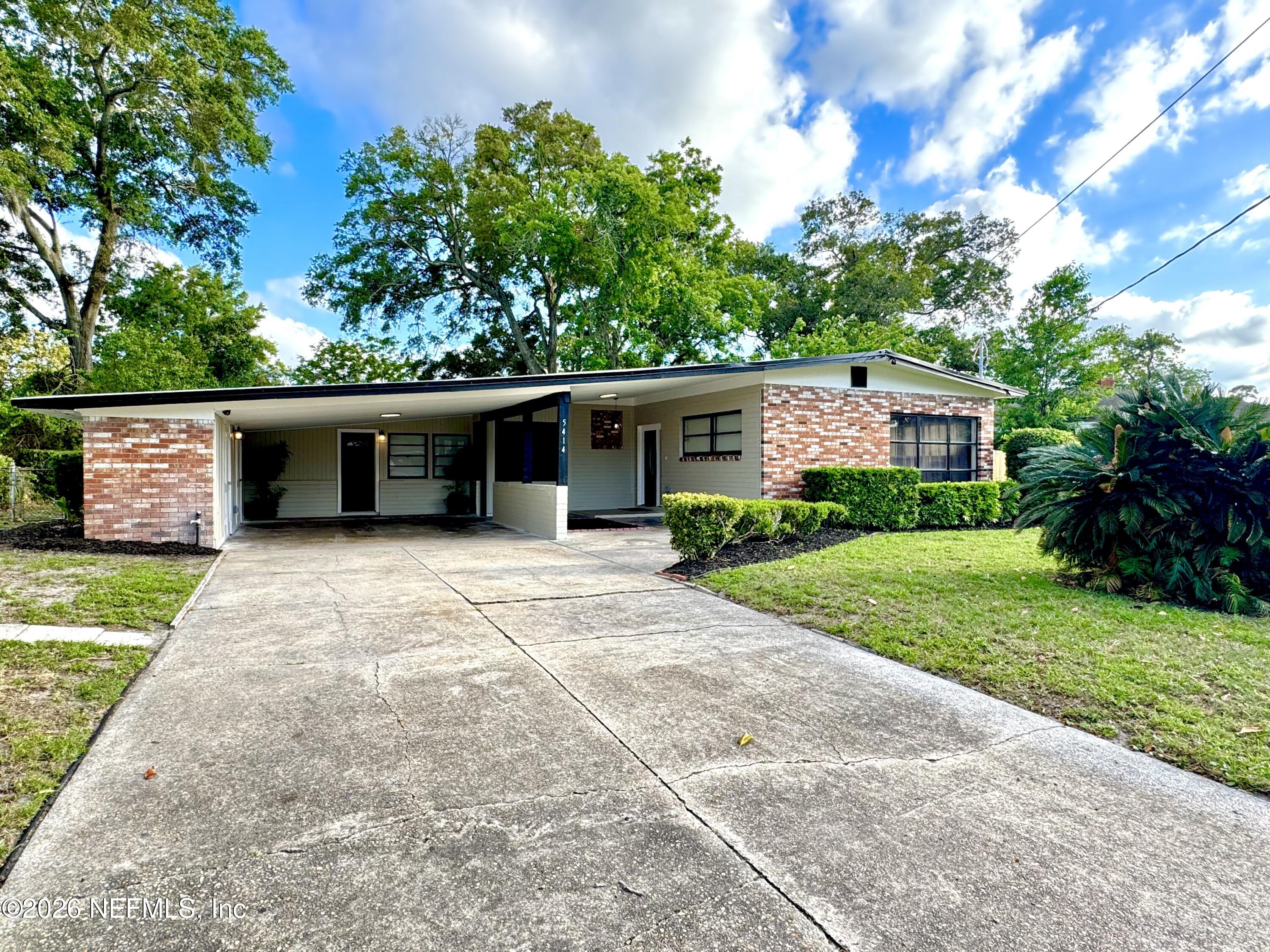 5414 PLAYA Way