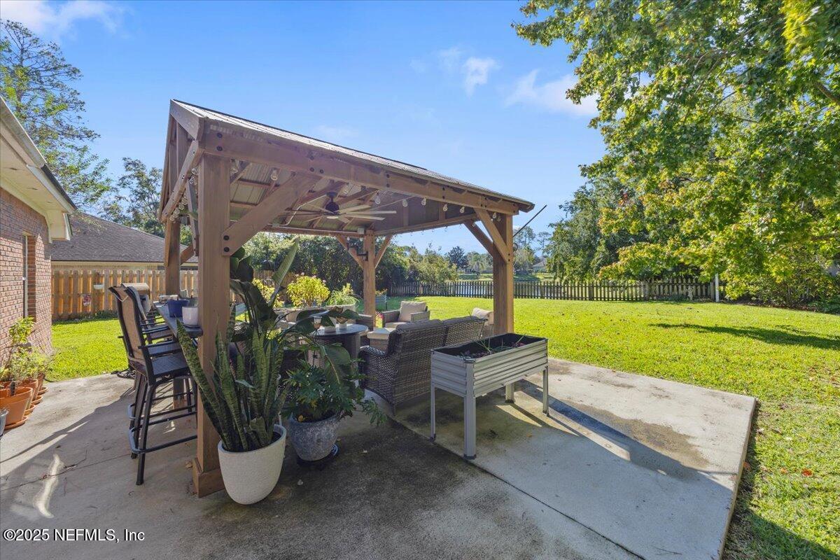 1815 ROYAL FERN Lane