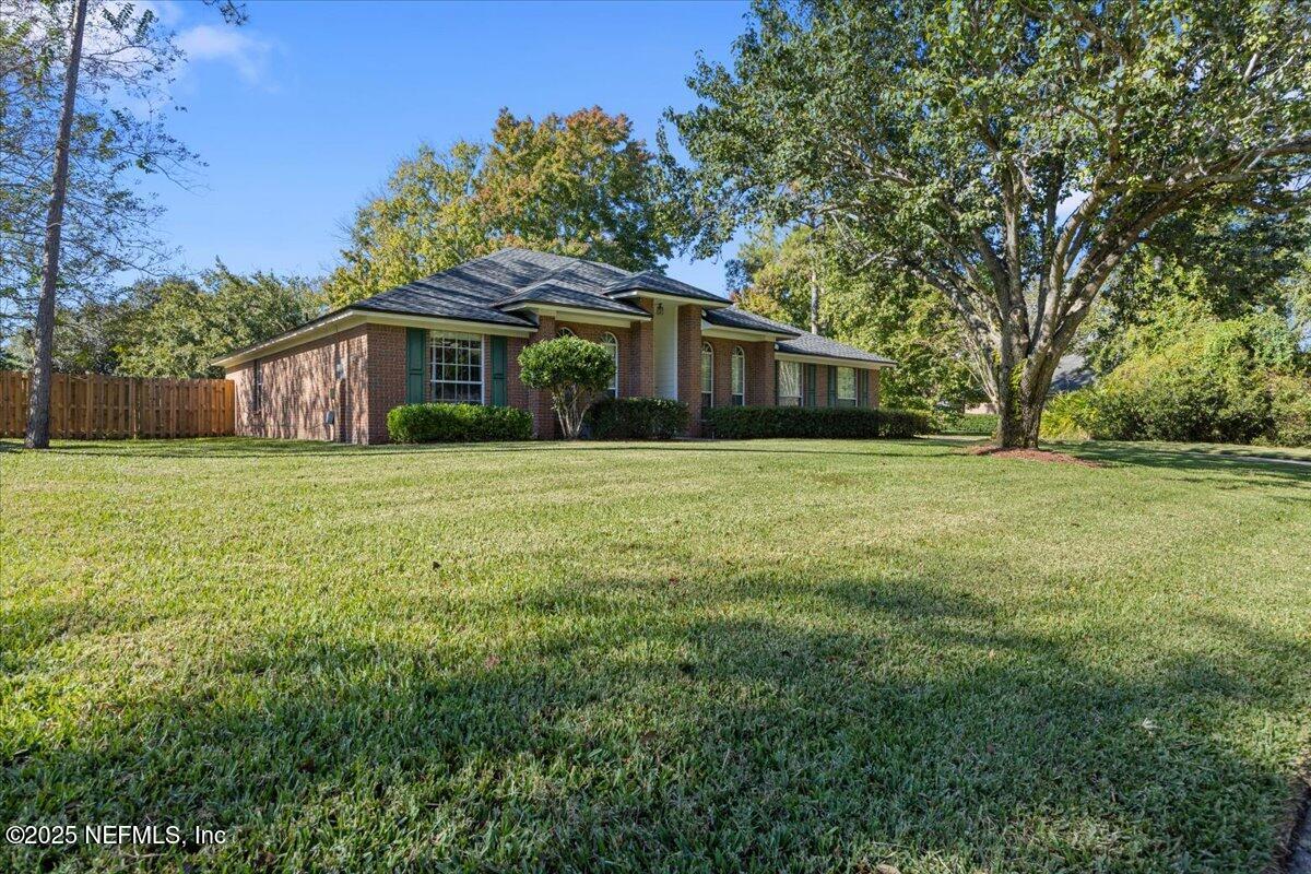 1815 ROYAL FERN Lane