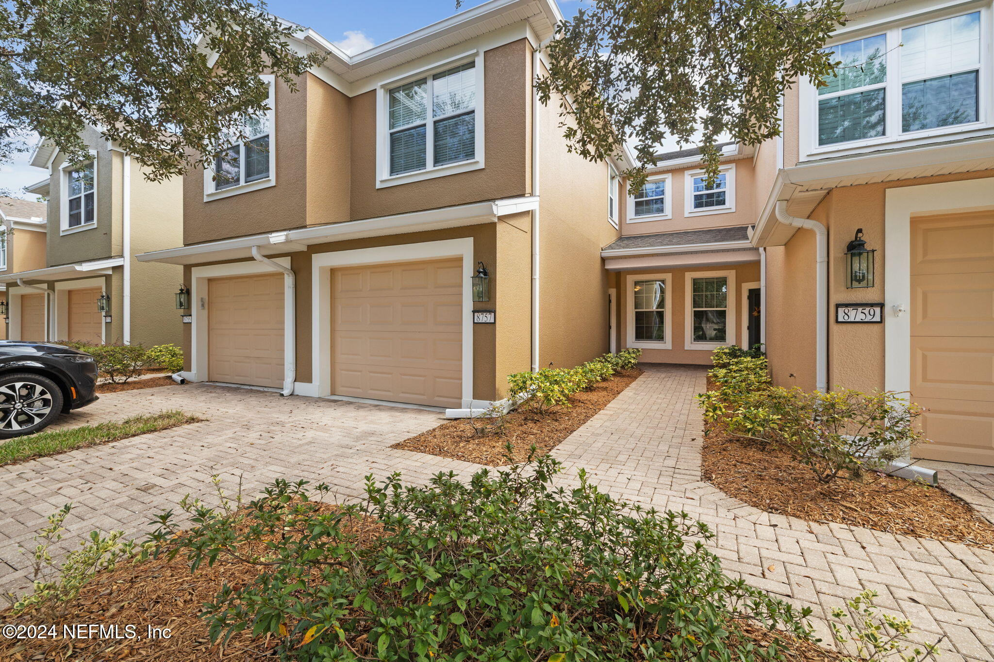 8757 LITTLE SWIFT Circle 22F