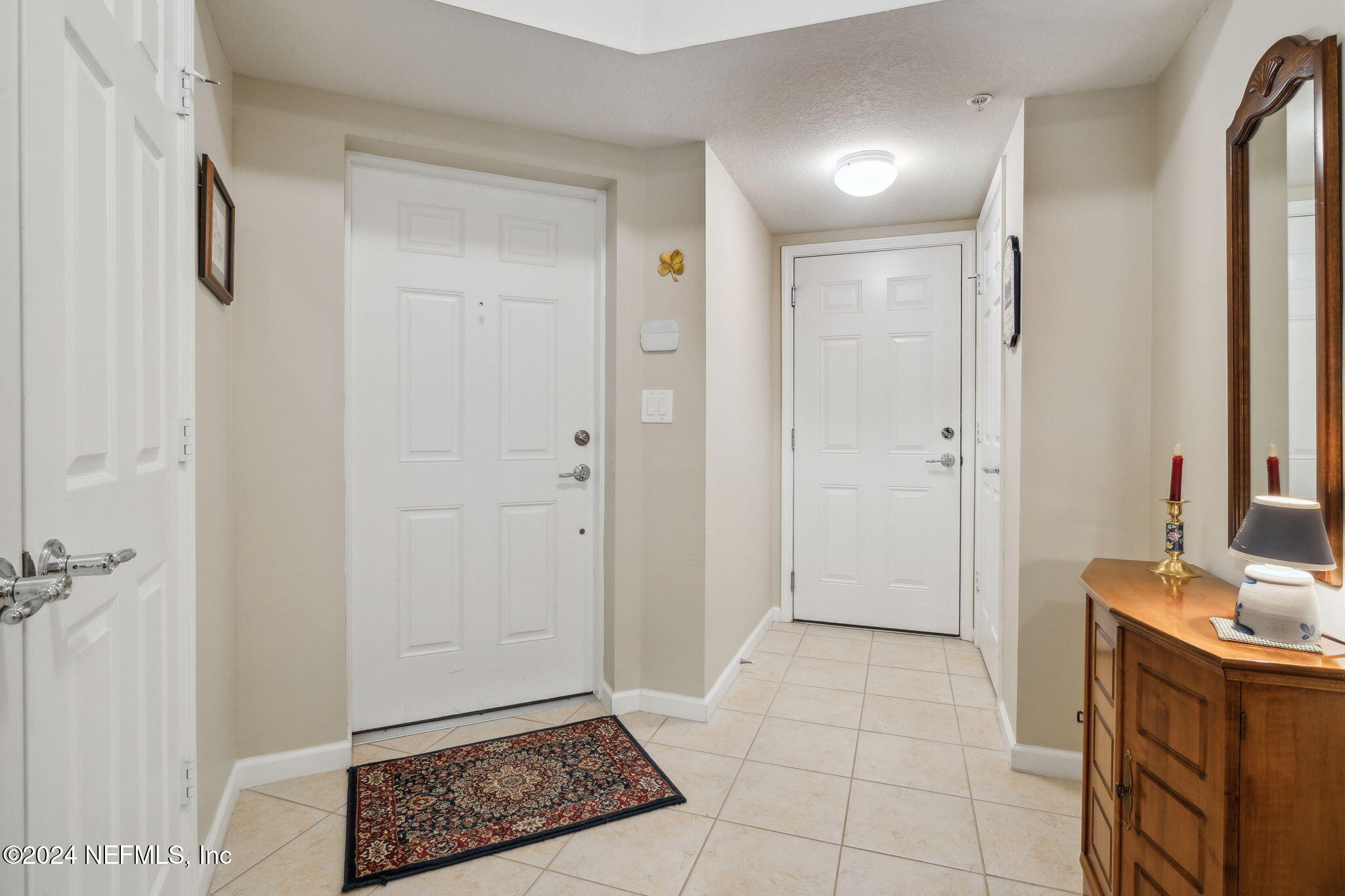 8757 LITTLE SWIFT Circle 22F