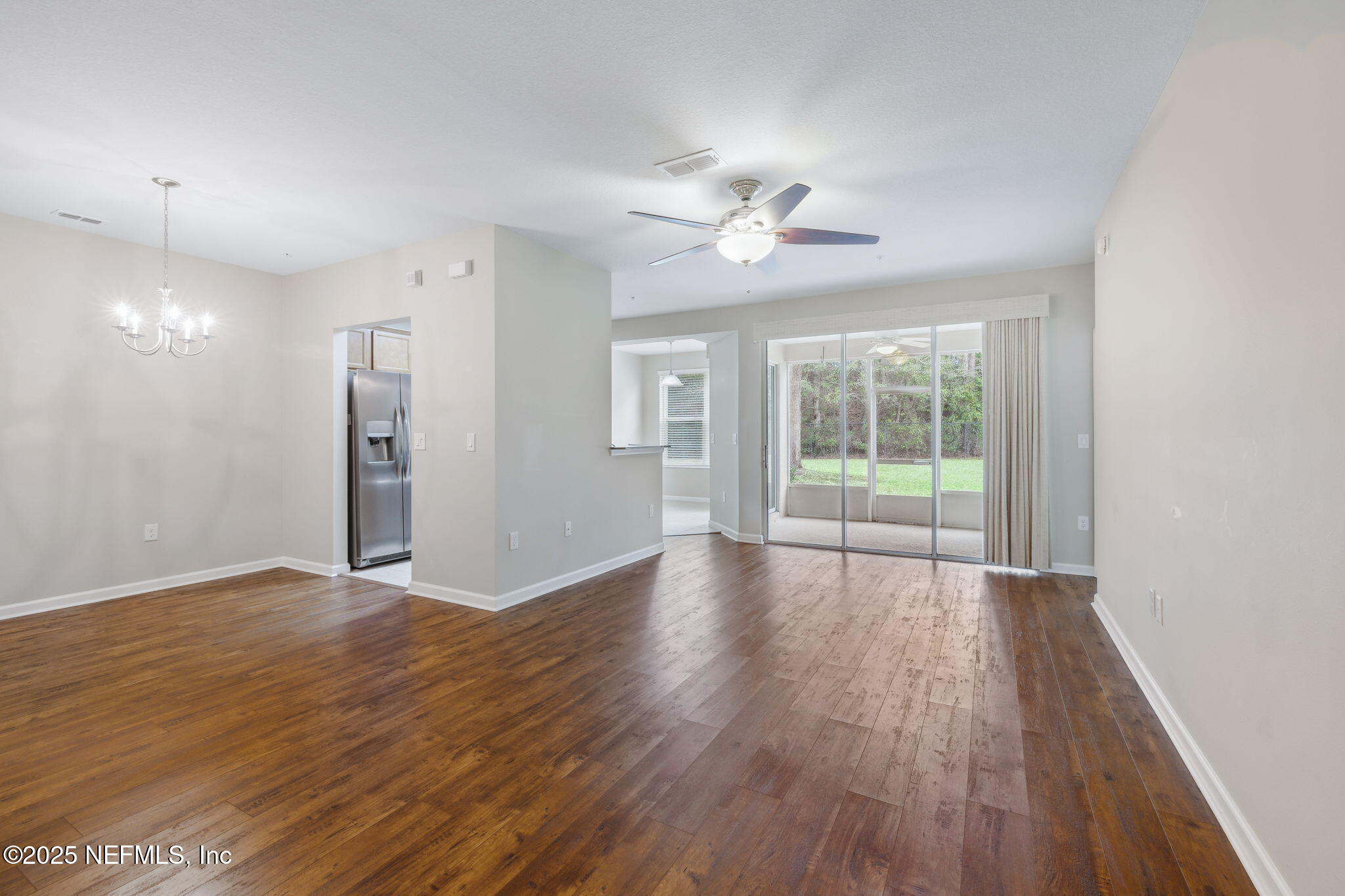 8757 LITTLE SWIFT Circle