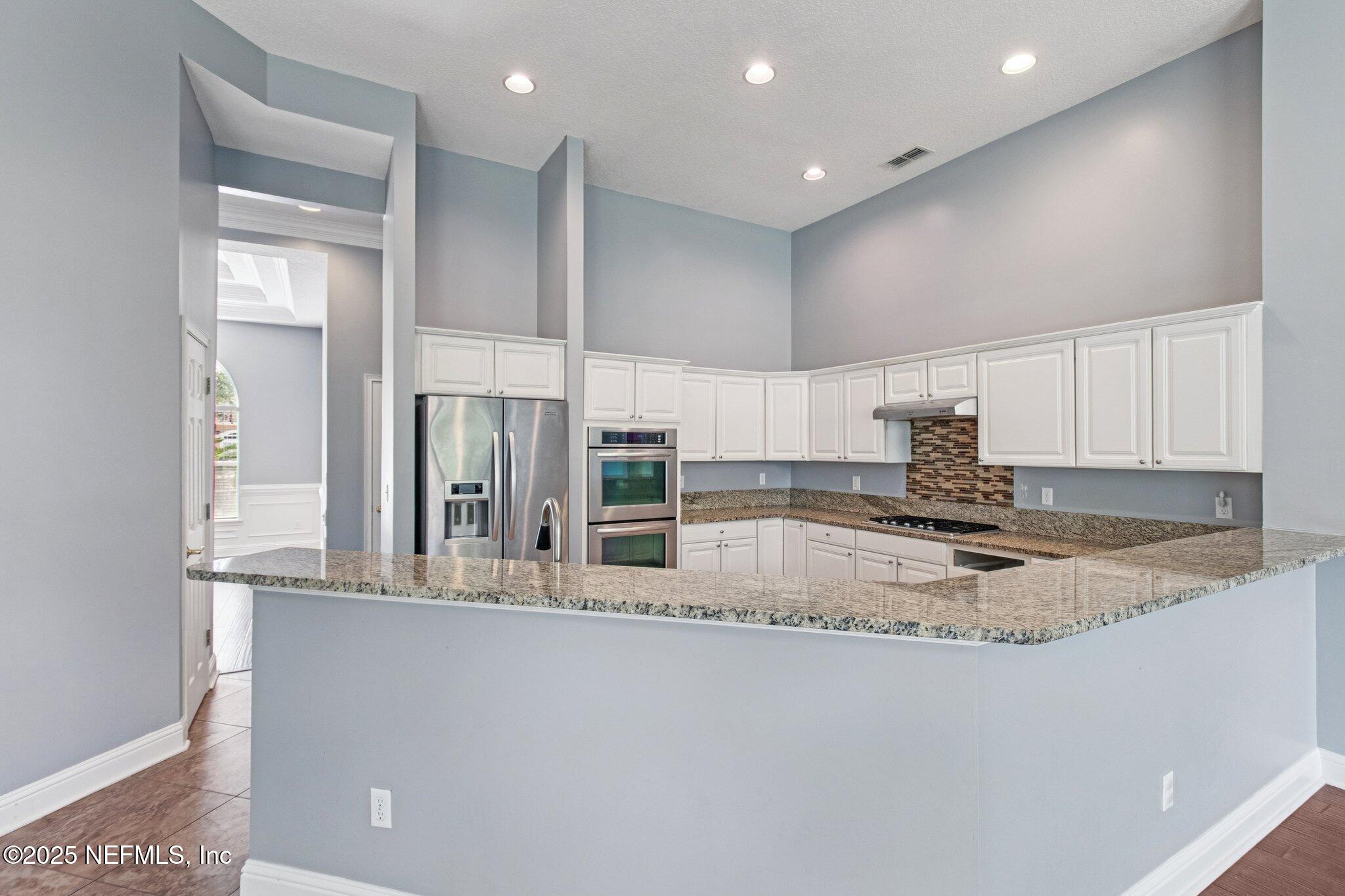 8205 BAY TREE Lane