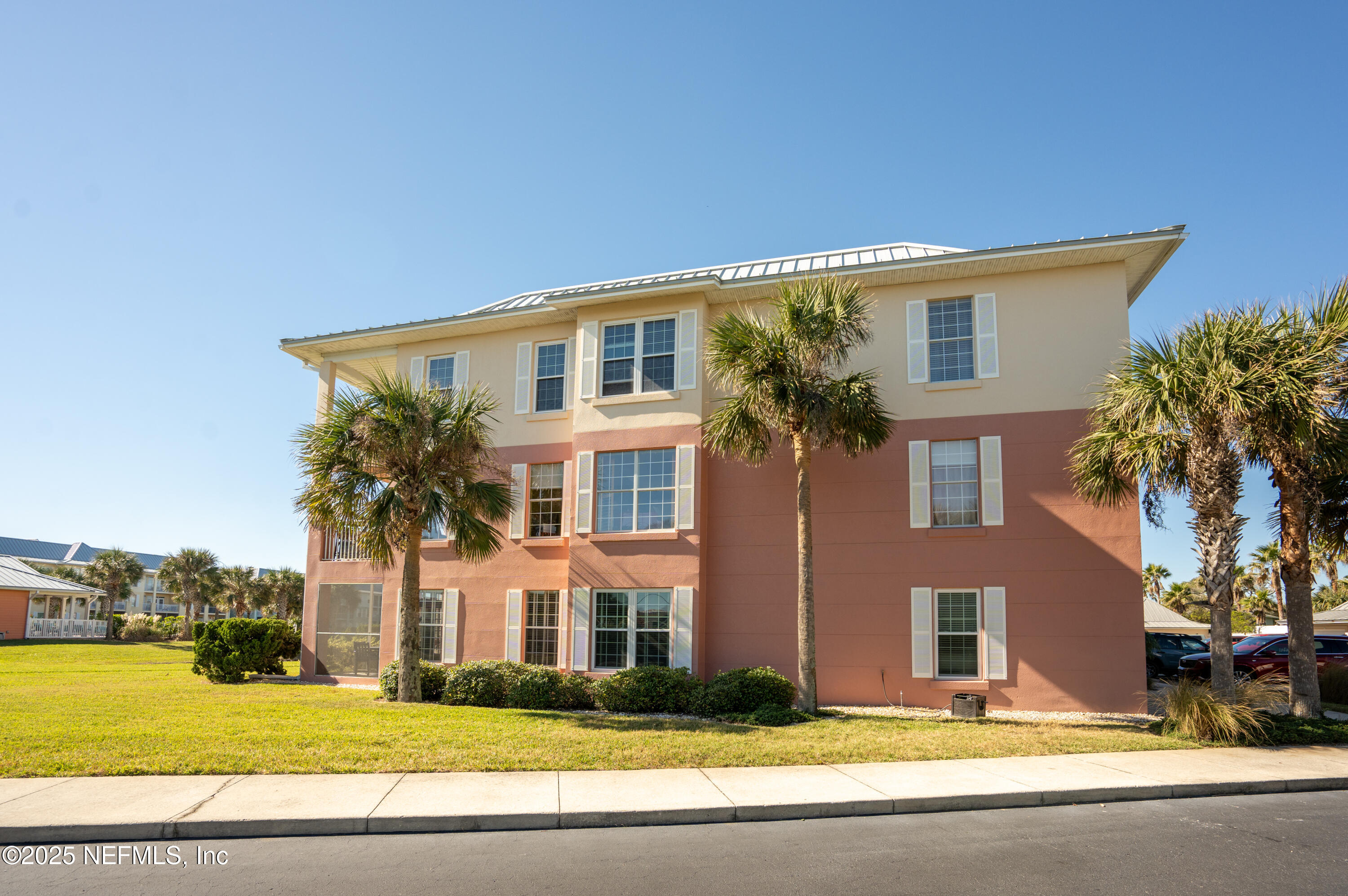 225 ATLANTIS Circle 101-A