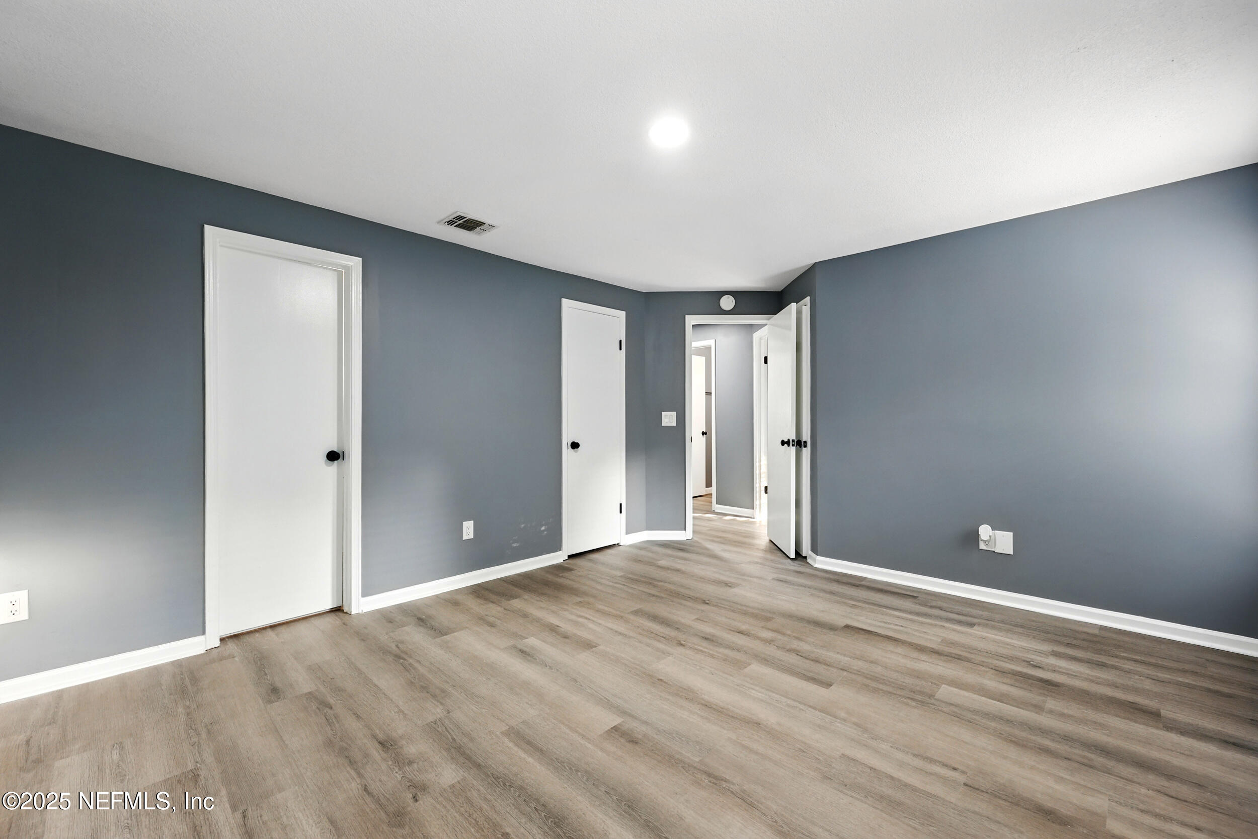 1662 SANDY HOLLOW Loop
