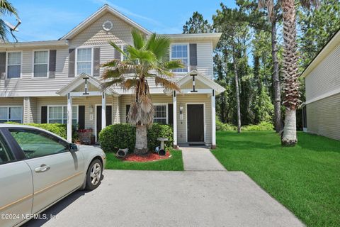 A home in Middleburg