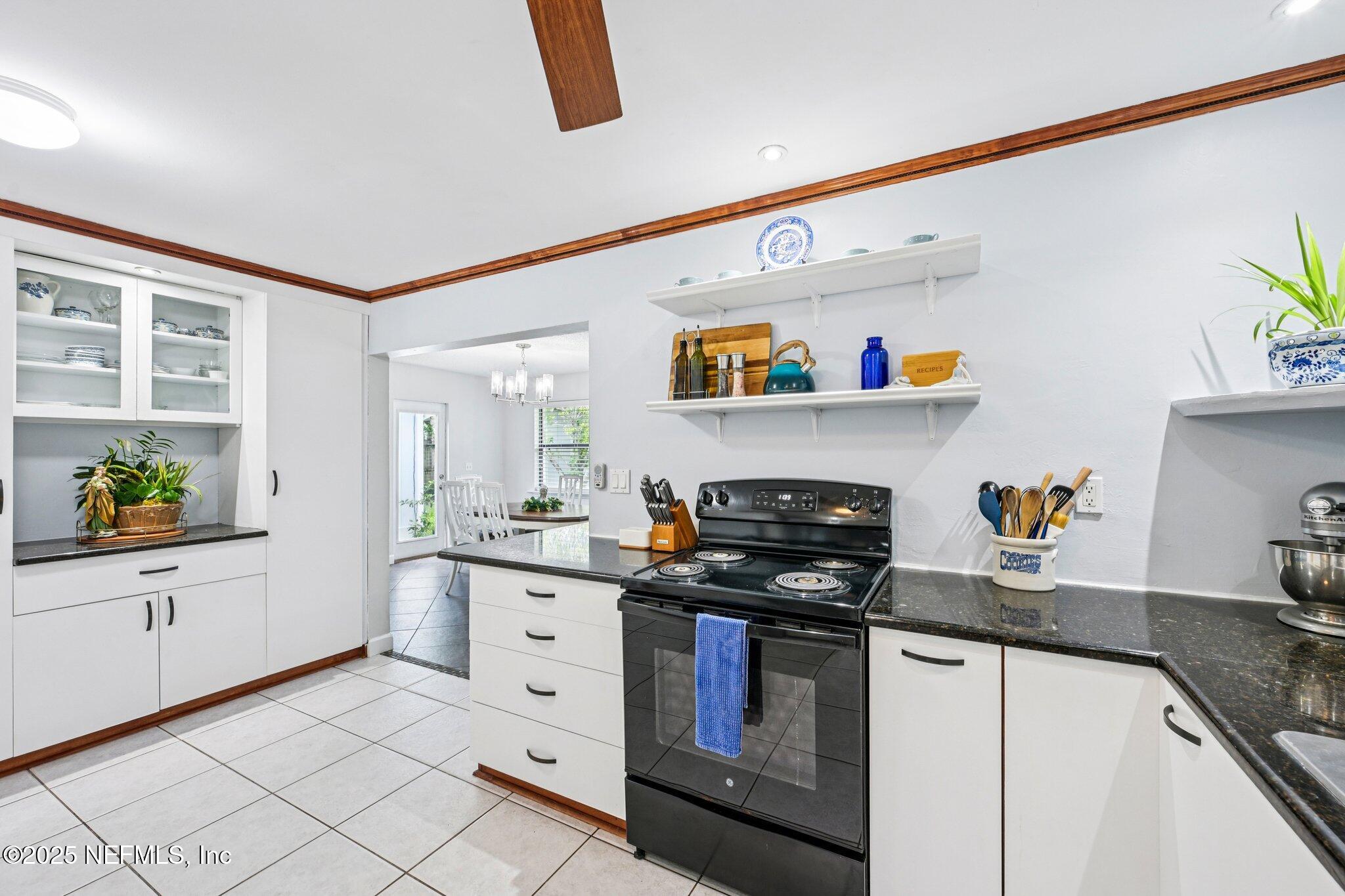 187 DELTONA Boulevard