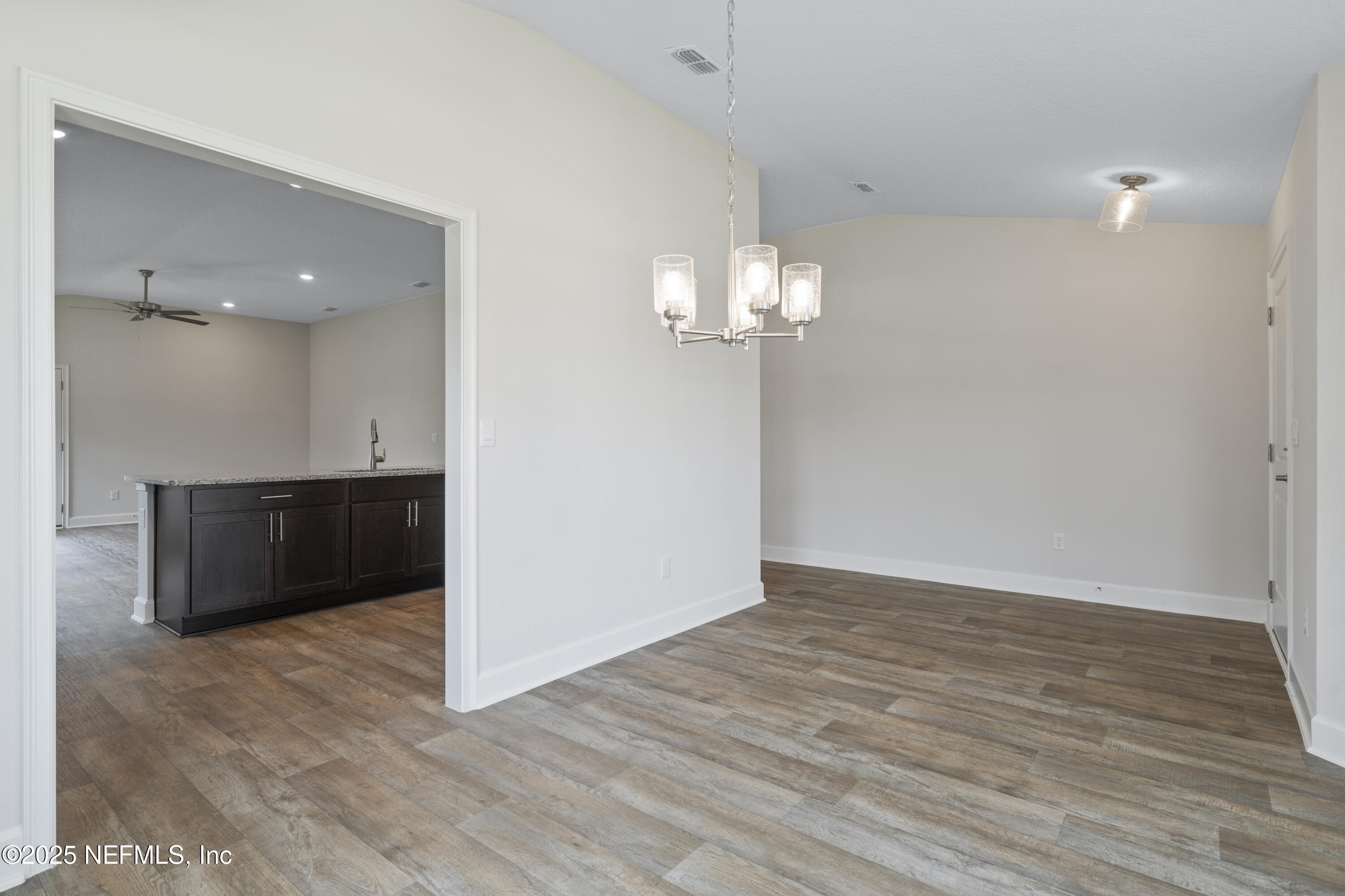 3165 FOREST VIEW Lane