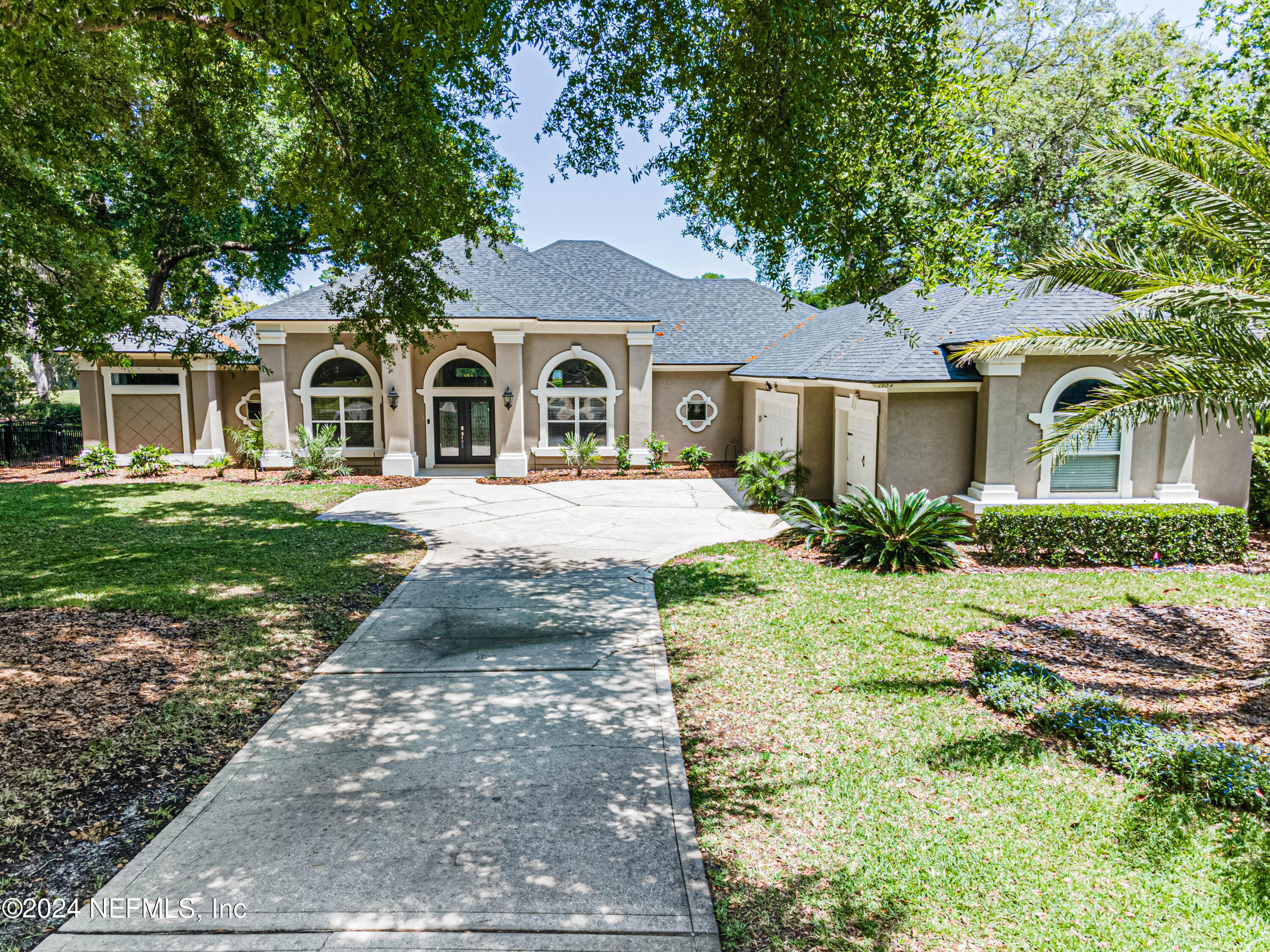Green Cove Springs, FL home for sale located at 1904 Quaker Ridge Drive, Green Cove Springs, FL 32043
